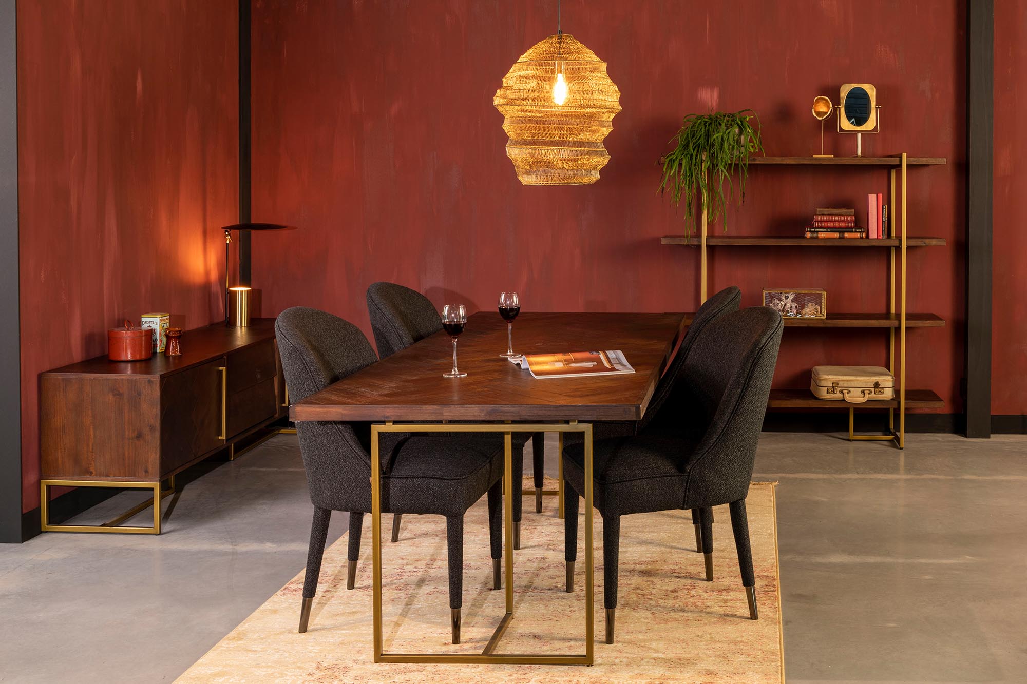 Regal Class in Braun/Messing präsentiert im Onlineshop von KAQTU Design AG. Cabinet ist von Dutchbone