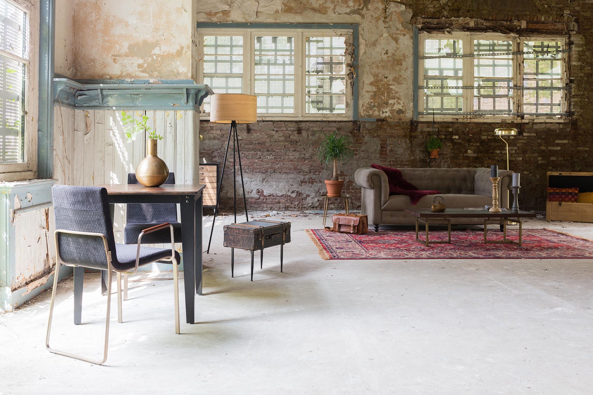 Erleben Sie den Teppich BID von Dutchbone: Ein elegantes Accessoire, das mit seiner besonderen Textur jeden Raum aufwertet.