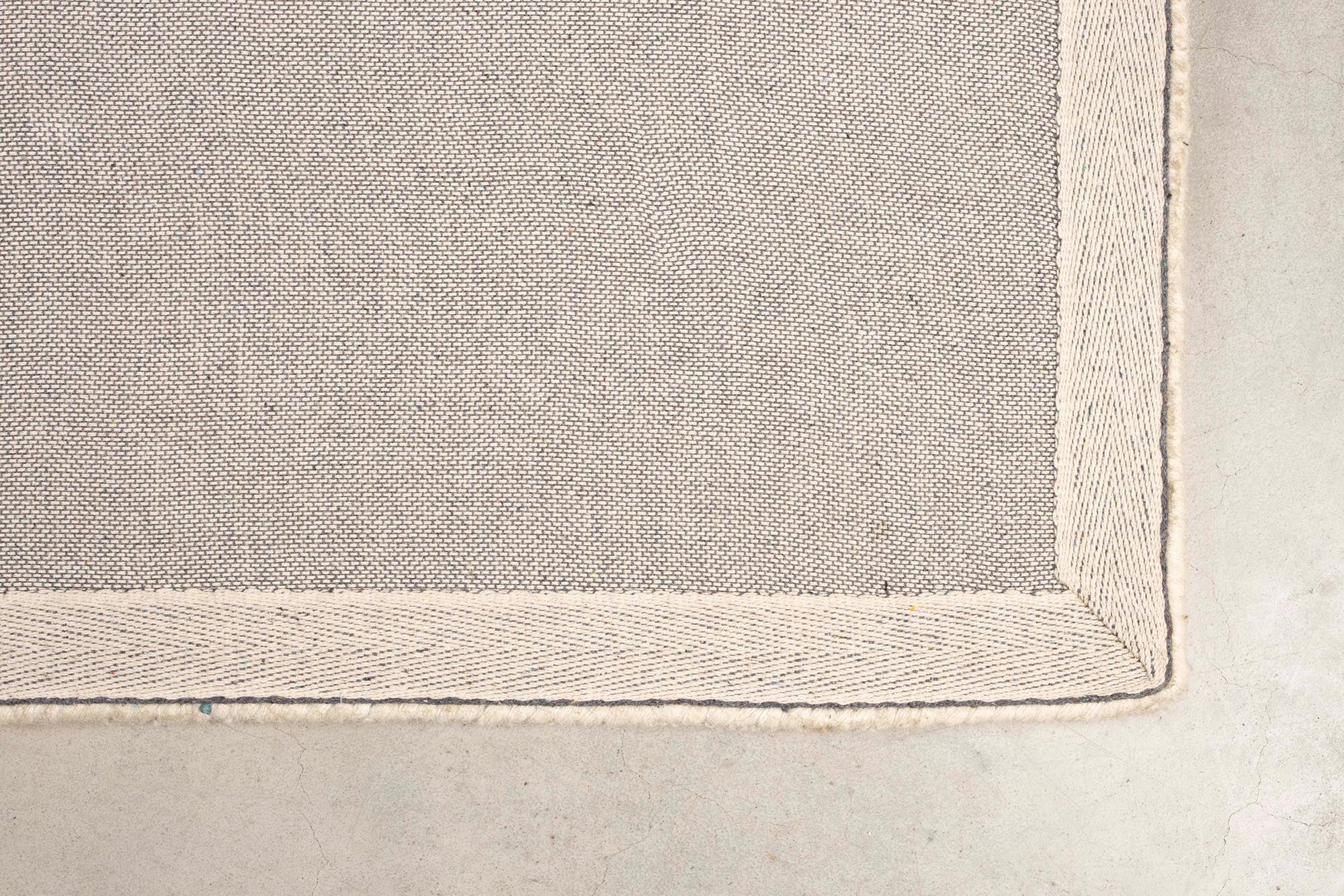 Teppich Amori: Luxuriöse Textur für ein einladendes Ambiente.