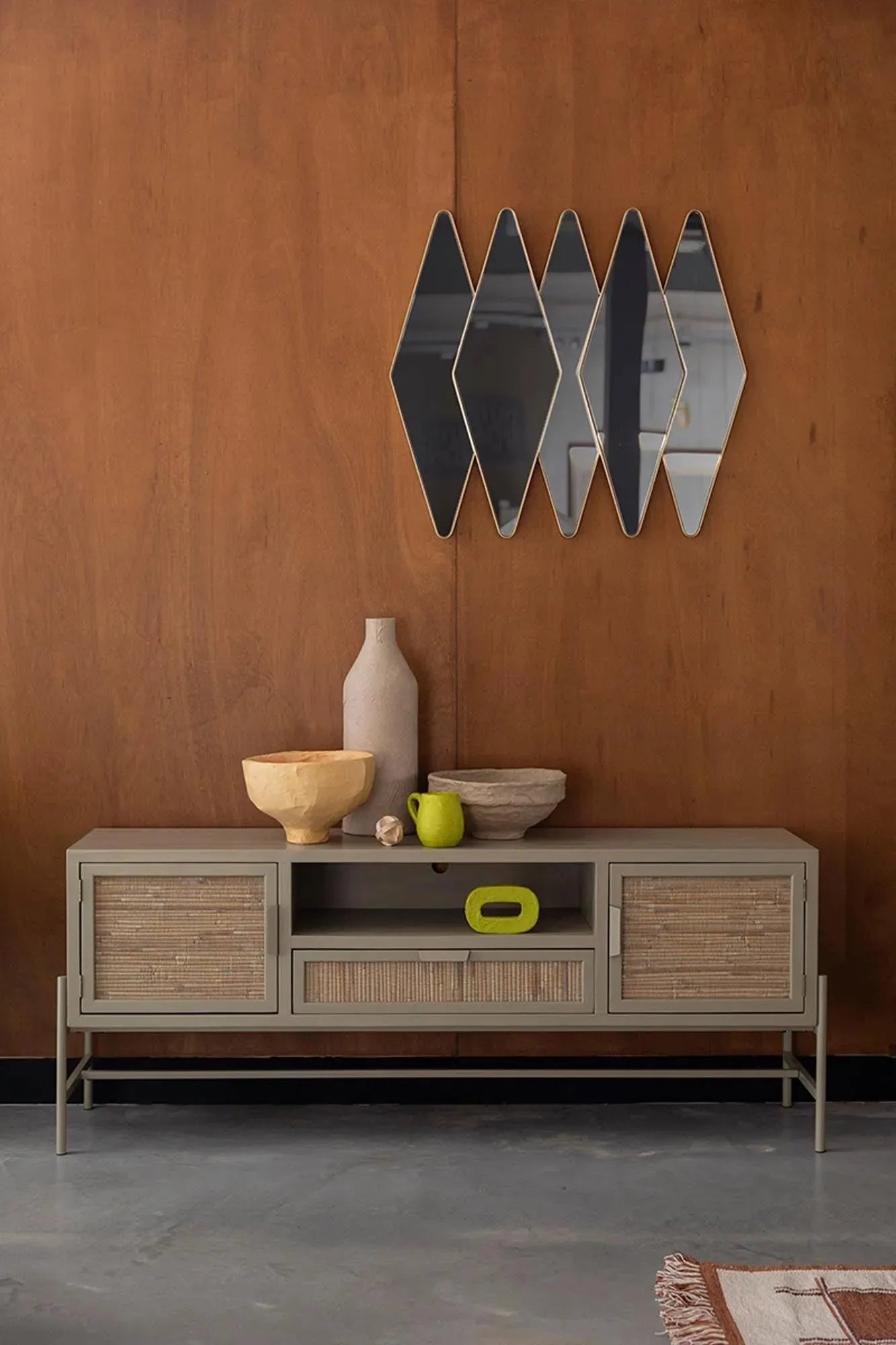 Sideboard Yasu in Beige präsentiert im Onlineshop von KAQTU Design AG. Sideboard ist von Dutchbone