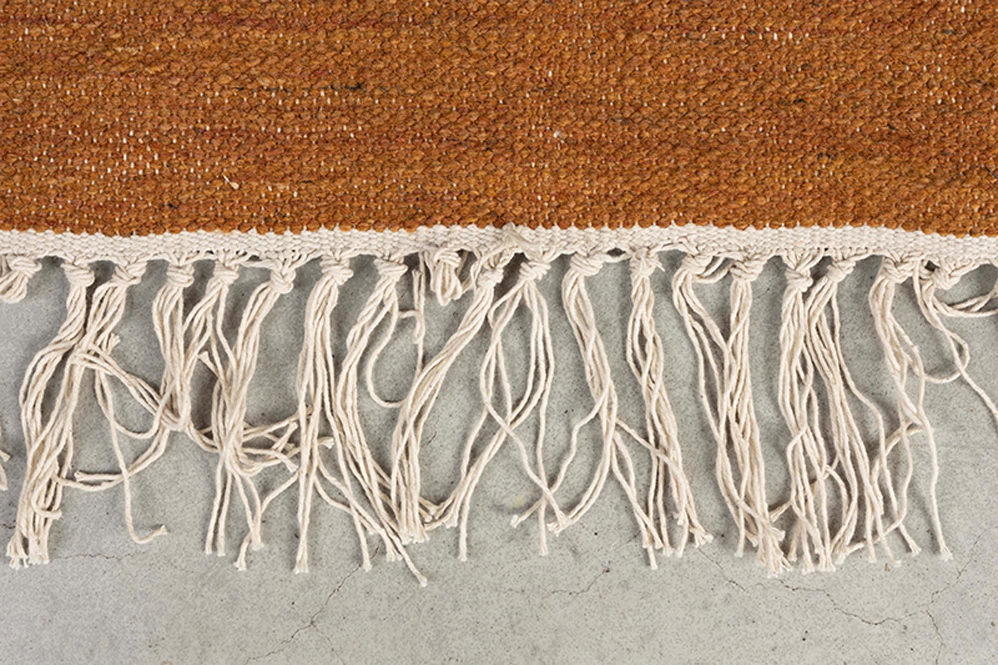 Dutchbone Teppich Pavilion: Exquisite Muster für stilvolle Räume.