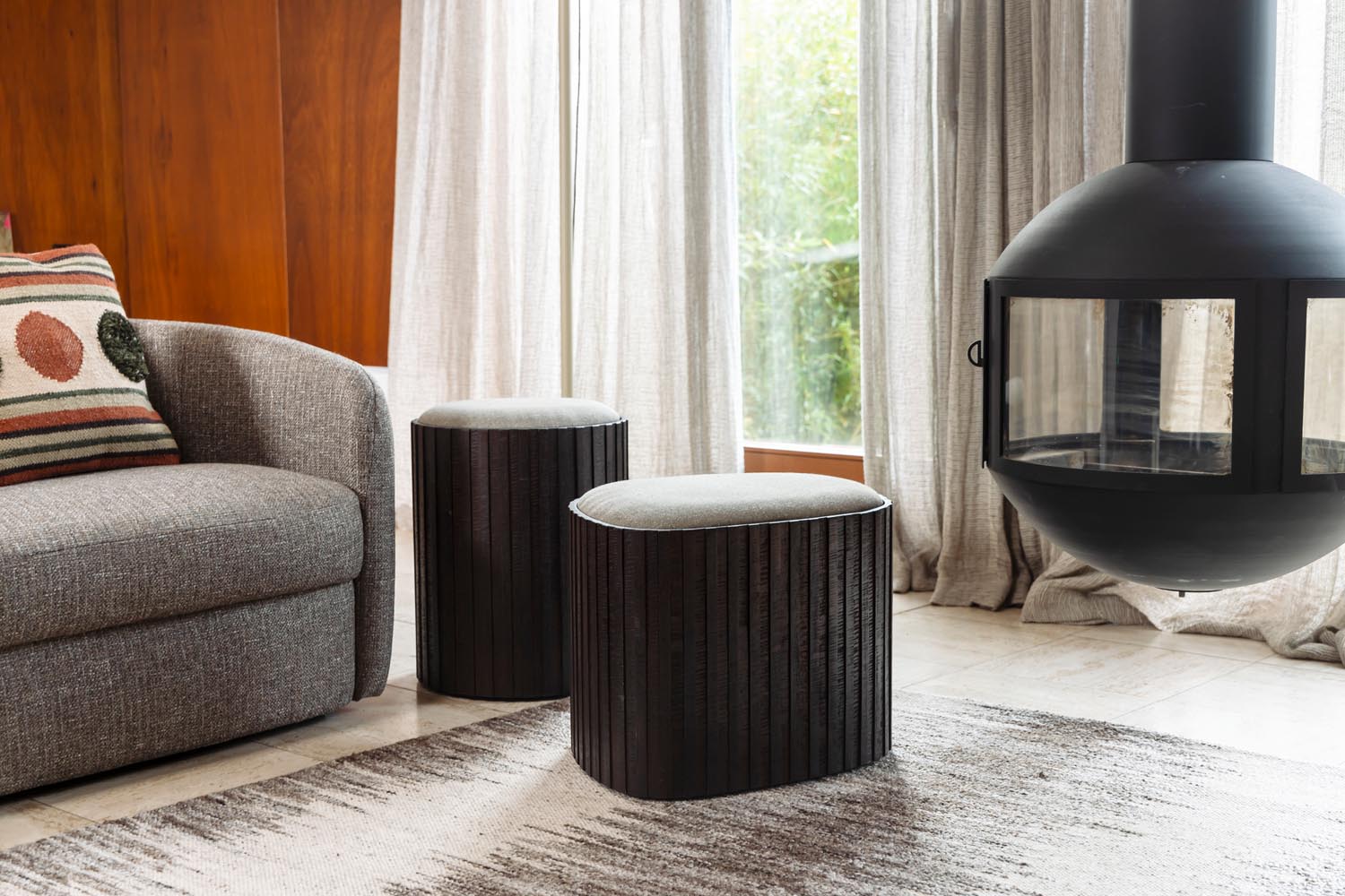 Sitzhocker mit Stauraum Bay High in Brown präsentiert im Onlineshop von KAQTU Design AG. Pouf ist von Dutchbone