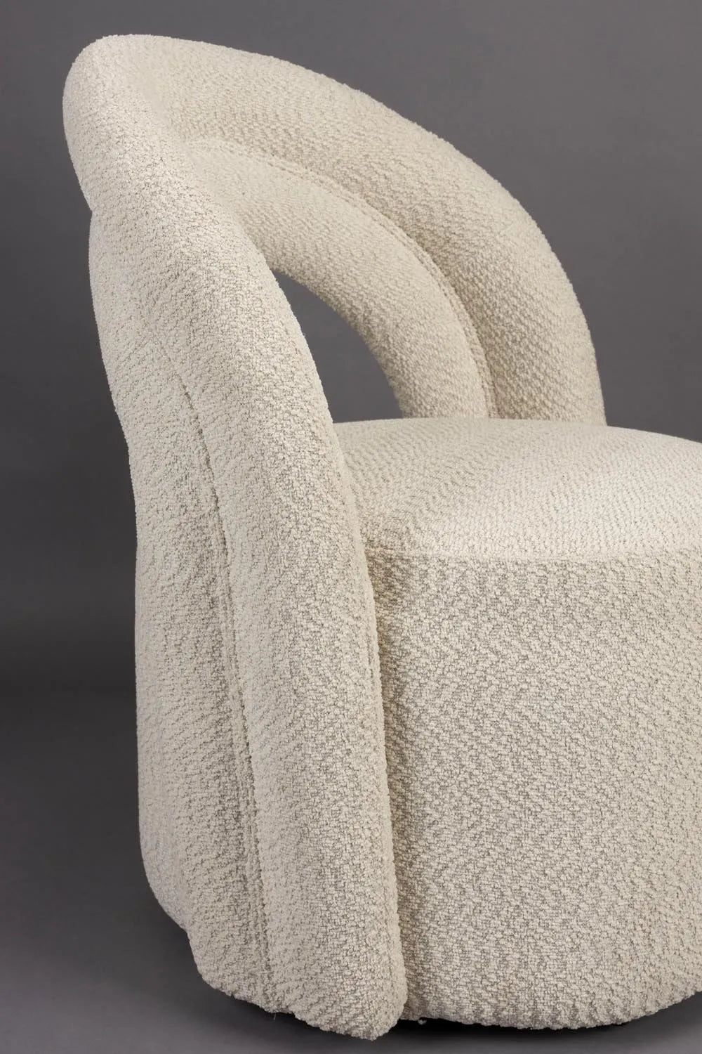 Loungesessel Seina Drehstuhl Beige in Beige präsentiert im Onlineshop von KAQTU Design AG. Sessel ist von Dutchbone