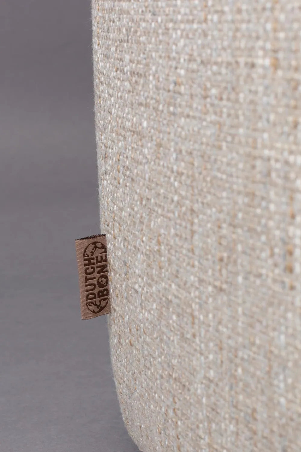 Sofa Boho Sand in Beige präsentiert im Onlineshop von KAQTU Design AG. 2er Sofa ist von Dutchbone