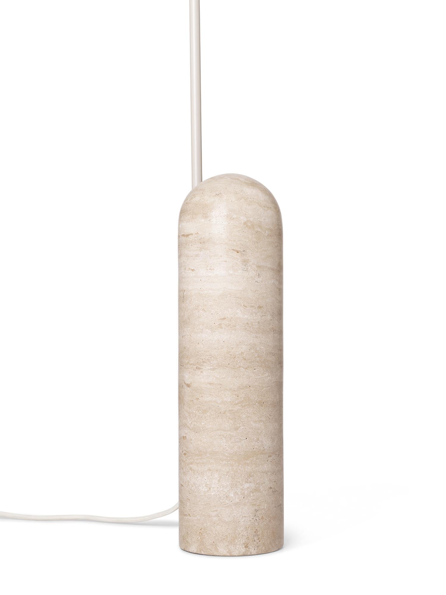 Stilvolle Arum Stehlampe mit schwarzem Marmorfuss und sanftem, cremefarbenem Lampenschirm für harmonisches Licht und individuelle Anpassung.