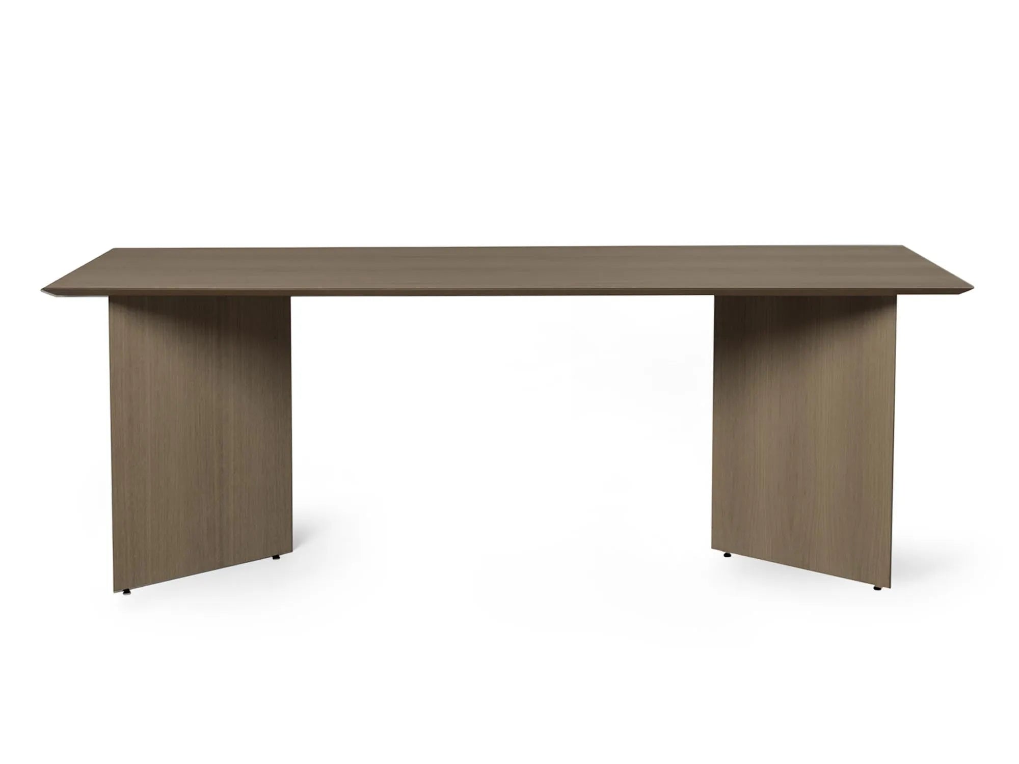 Mingle Tischplatte 210 cm von Ferm Living in stilvollem Eichenfurnier.