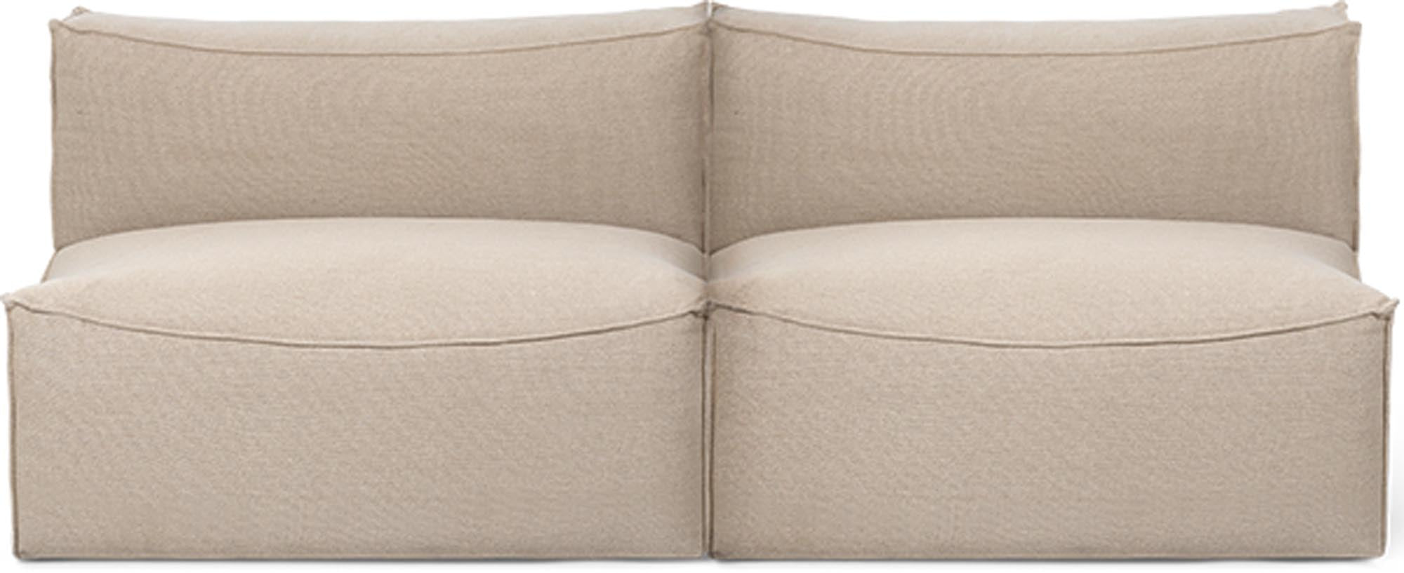 Das Catena Sofa von Ferm Living: Einladende, von Sitzsäcken inspirierte Form, modular, aus Mikroschaum, für maximalen Komfort.