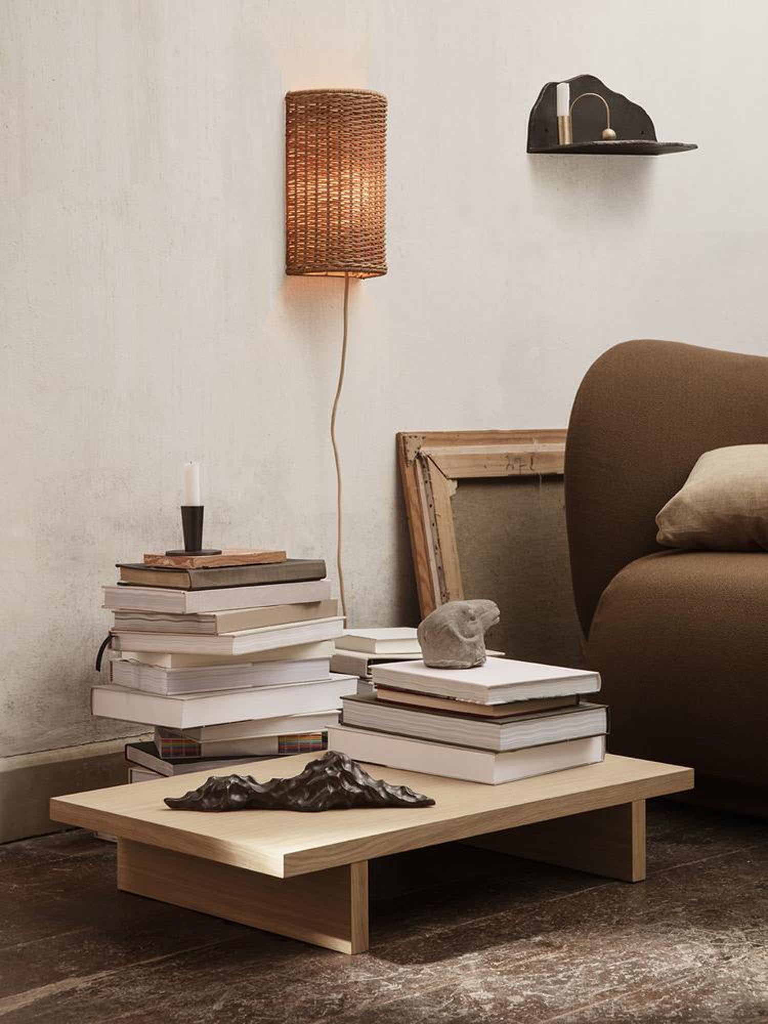 Eleganter Dou Lampenschirm aus natürlichem Rattan von Ferm Living.