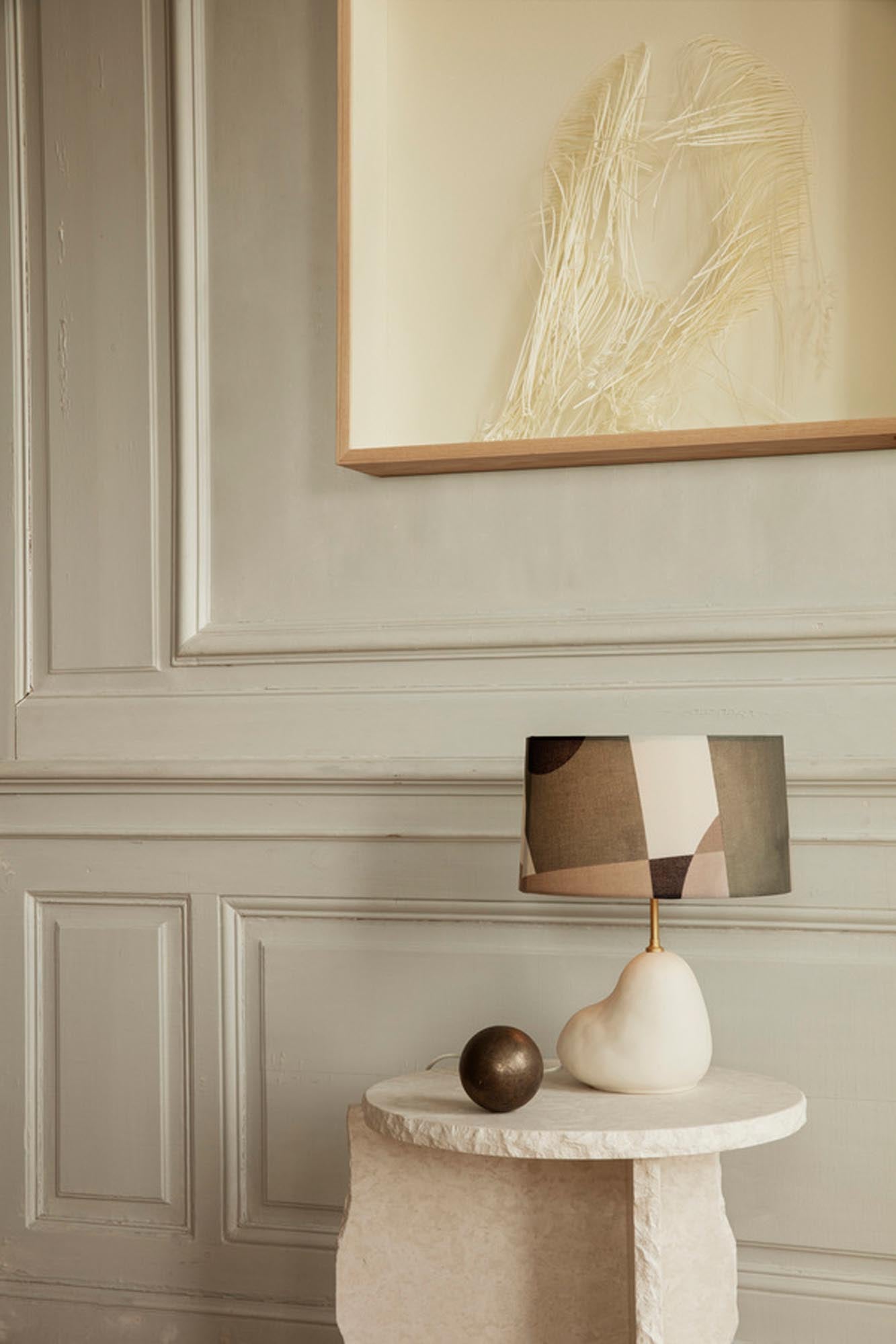 Mineral sculpture table