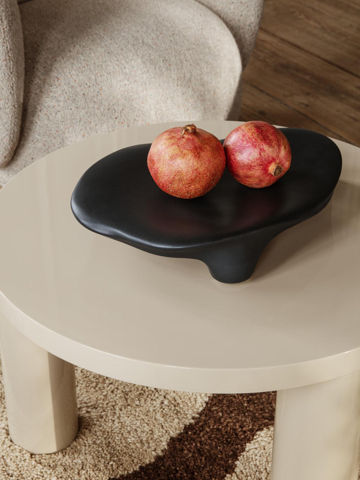 Post Cafétisch Klein in Kaschmir präsentiert im Onlineshop von KAQTU Design AG. Couchtisch ist von Ferm Living