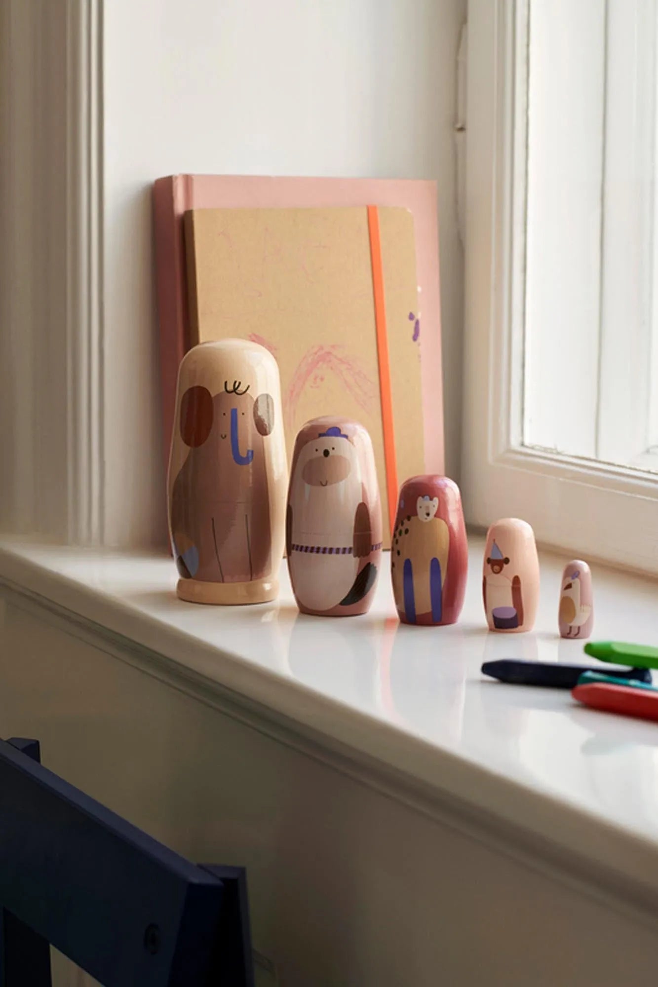 Handgefertigte Critter Puppen aus nachhaltigem Holz von Ferm Living.