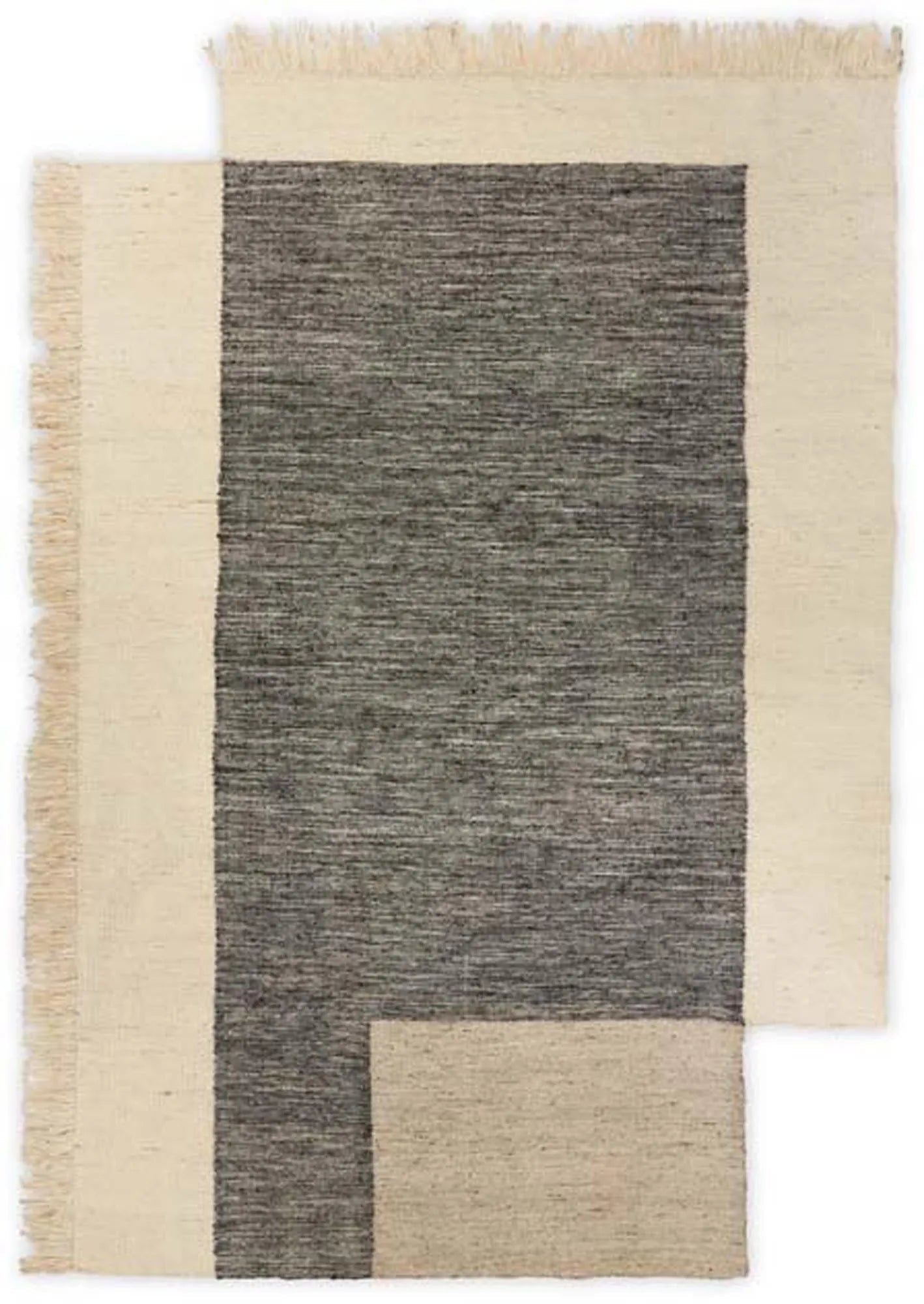 Eleganter Ferm Living Teppich aus reiner Wolle für stilvolle Räume.