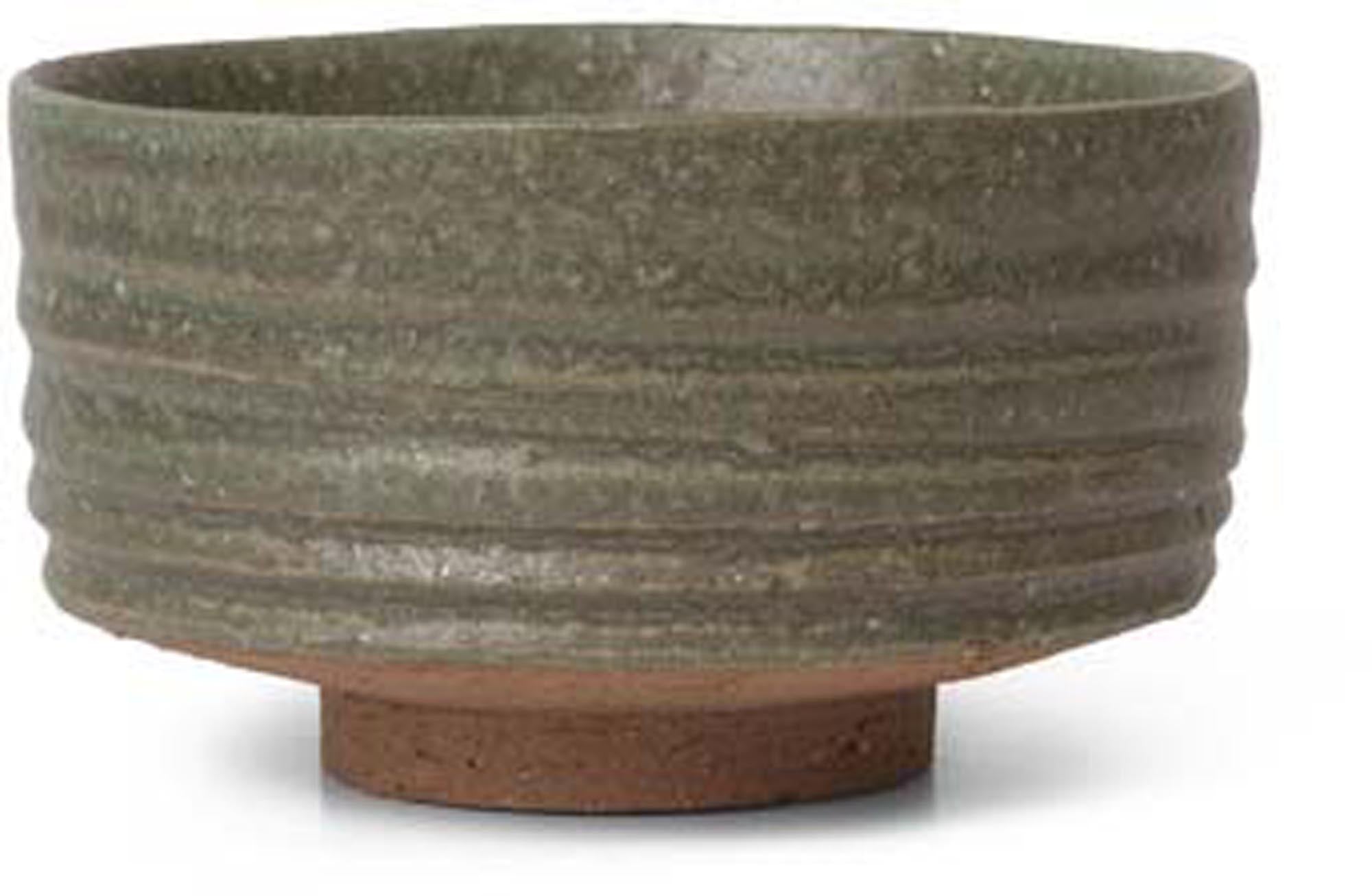Serena Schüssel - Ø12.5 in Green präsentiert im Onlineshop von KAQTU Design AG. Schüssel ist von Ferm Living