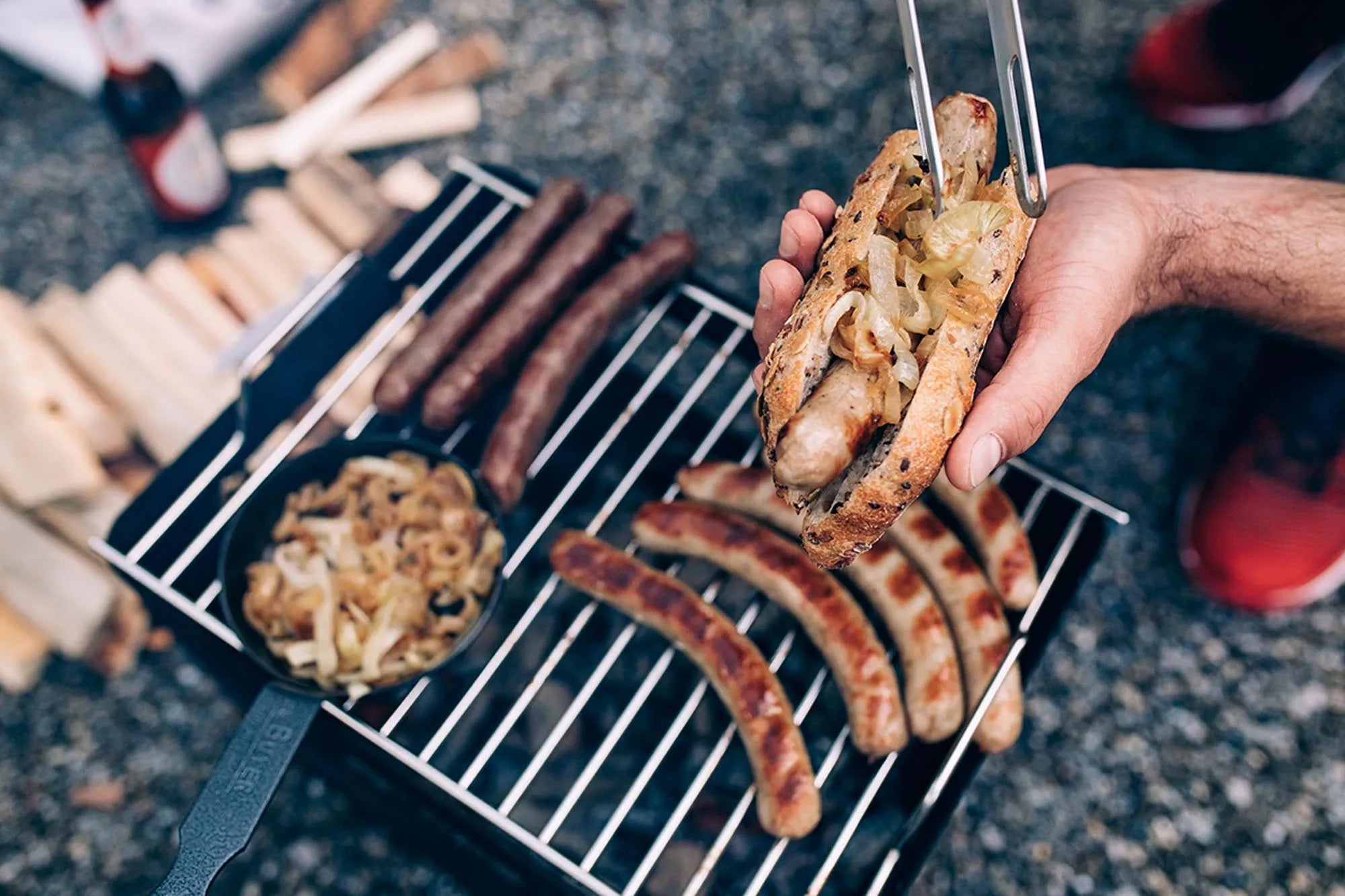 Rostiger BEER BOX Feuerkorb: Vielseitiger Hingucker für den Garten.