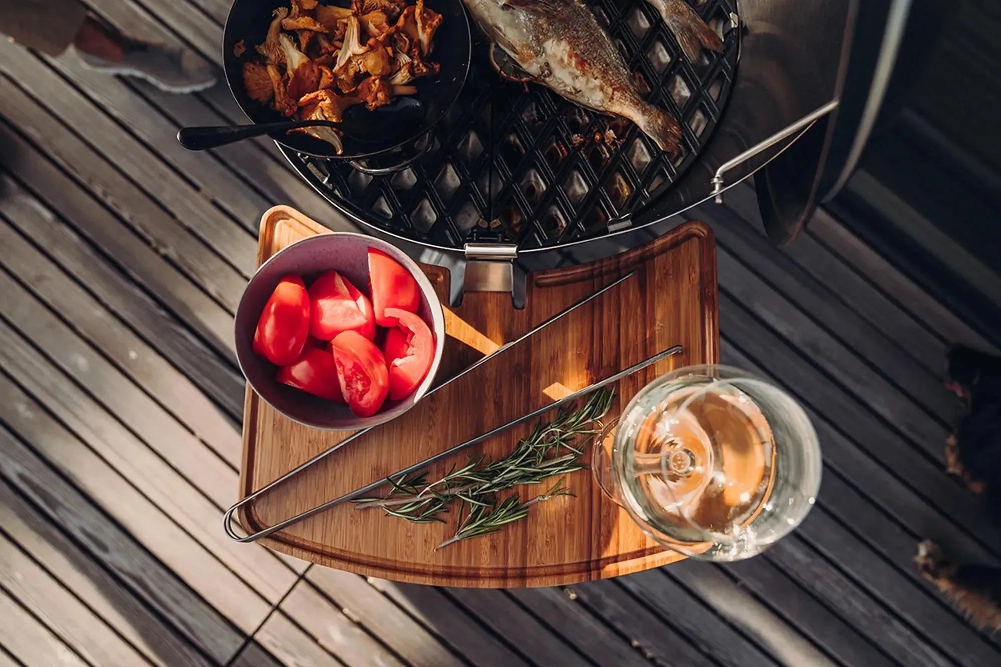 CONE Kohlegrill: Perfekte Hitzeverteilung für meisterhaftes Grillen.