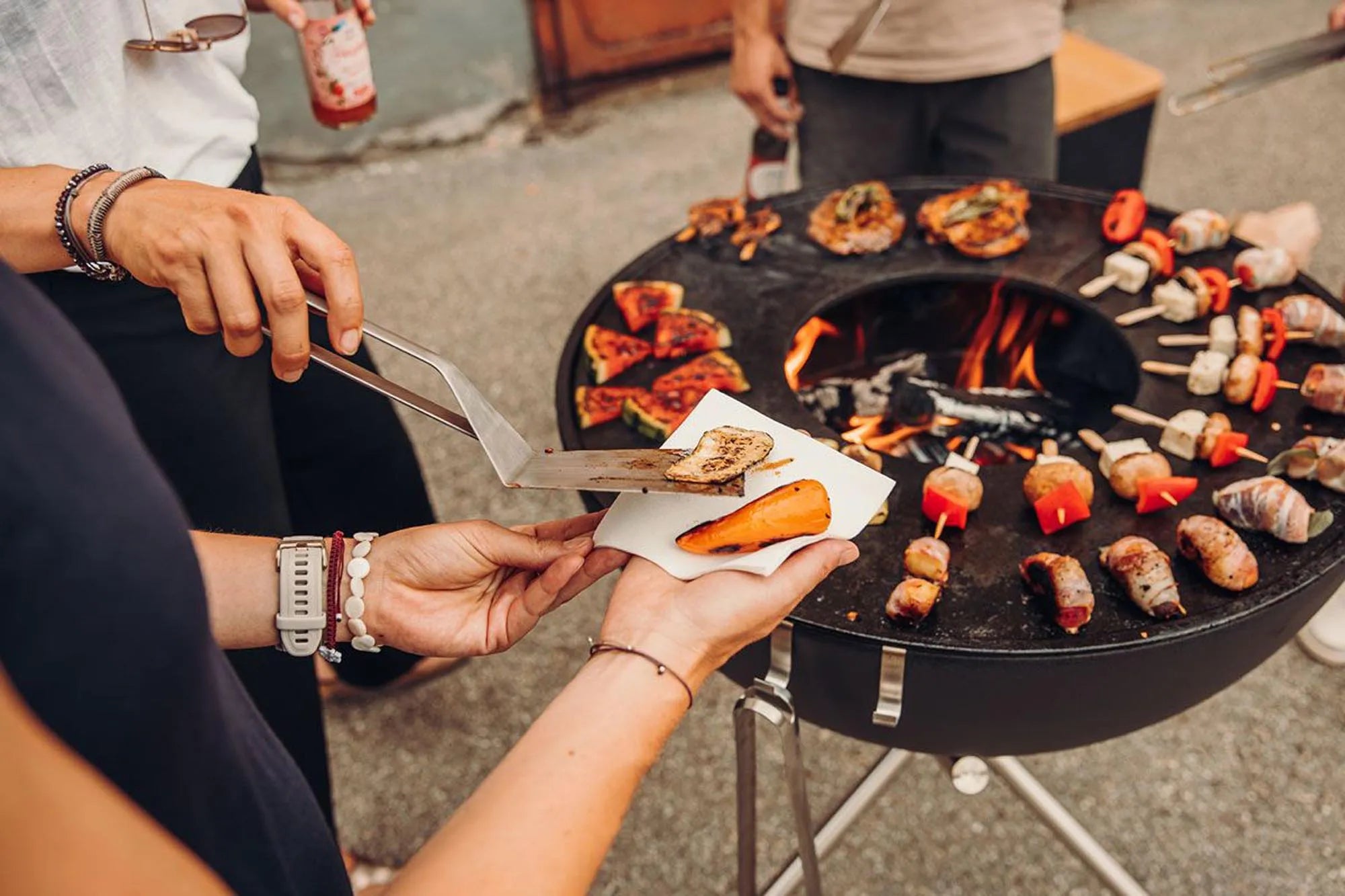 Eleganter Plancha-Grill BOWL 70 für unvergessliche BBQ-Erlebnisse.