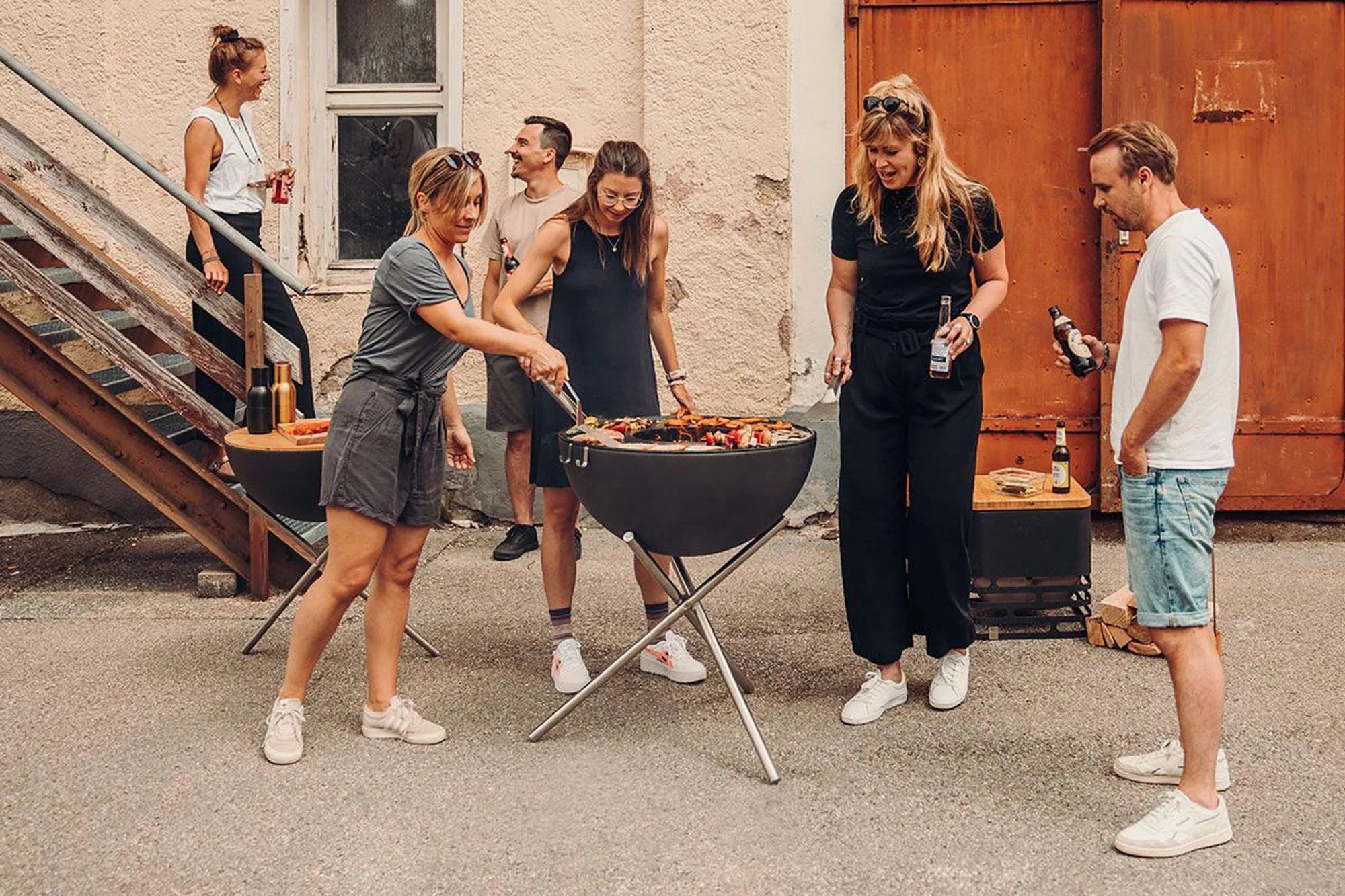 BOWL 70 Feuerset flex: Modernes Feuererlebnis für Garten und Terrasse.