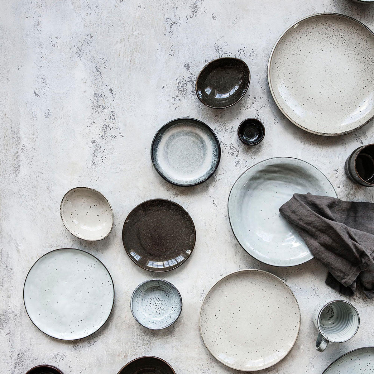 Kuchenteller, Rustic in Grau/Blau präsentiert im Onlineshop von KAQTU Design AG. Teller ist von House Doctor