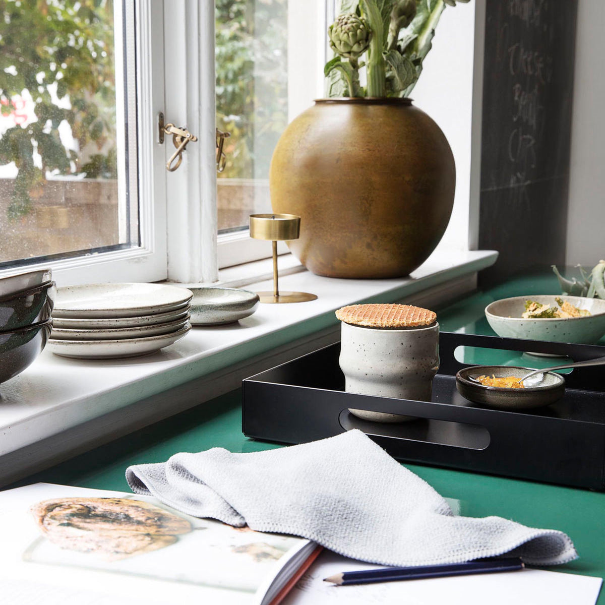 Kuchenteller, Lake in Grau präsentiert im Onlineshop von KAQTU Design AG. Dessertteller ist von House Doctor