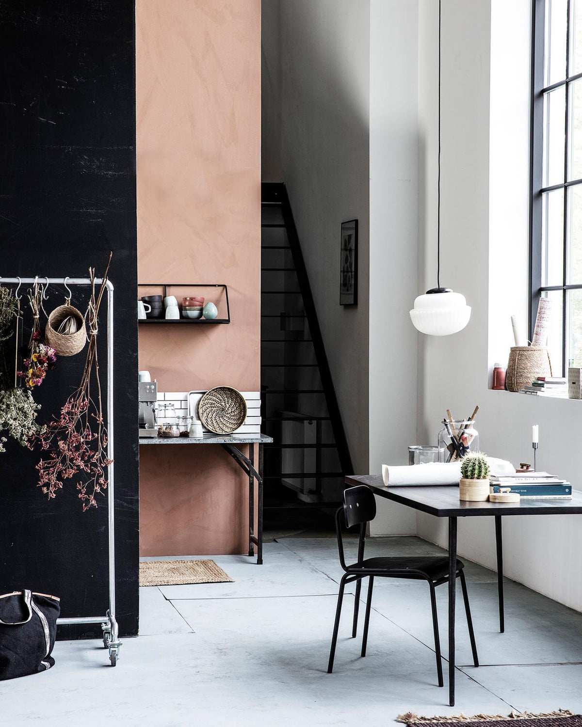 Lampe, Acorn in Weiss präsentiert im Onlineshop von KAQTU Design AG. Pendelleuchte ist von House Doctor