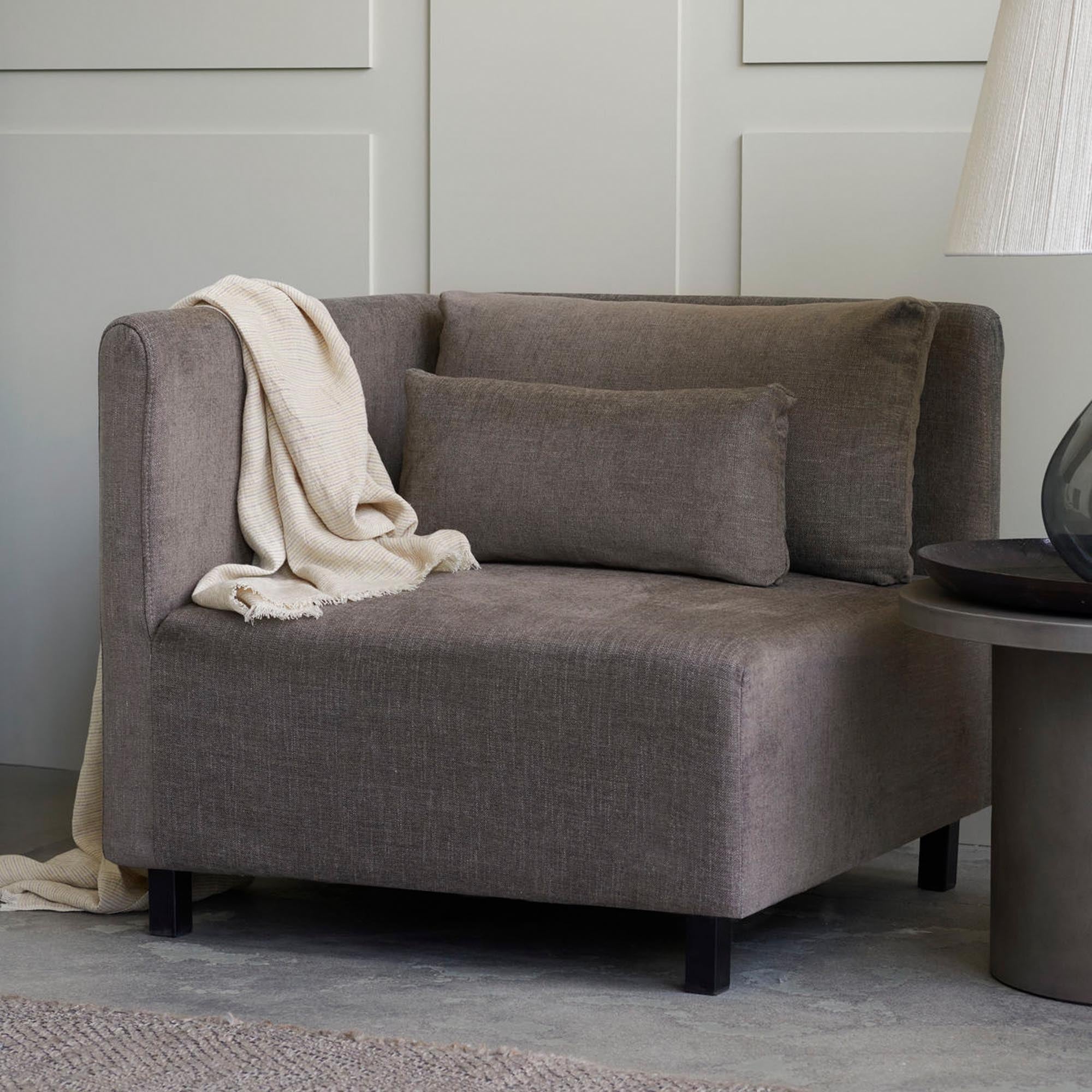 Eckteil Hazel Night von House Doctor: Modular, bequem und stilvoll. Perfekt für individuelle Wohnzimmergestaltung und entspannte Abende.