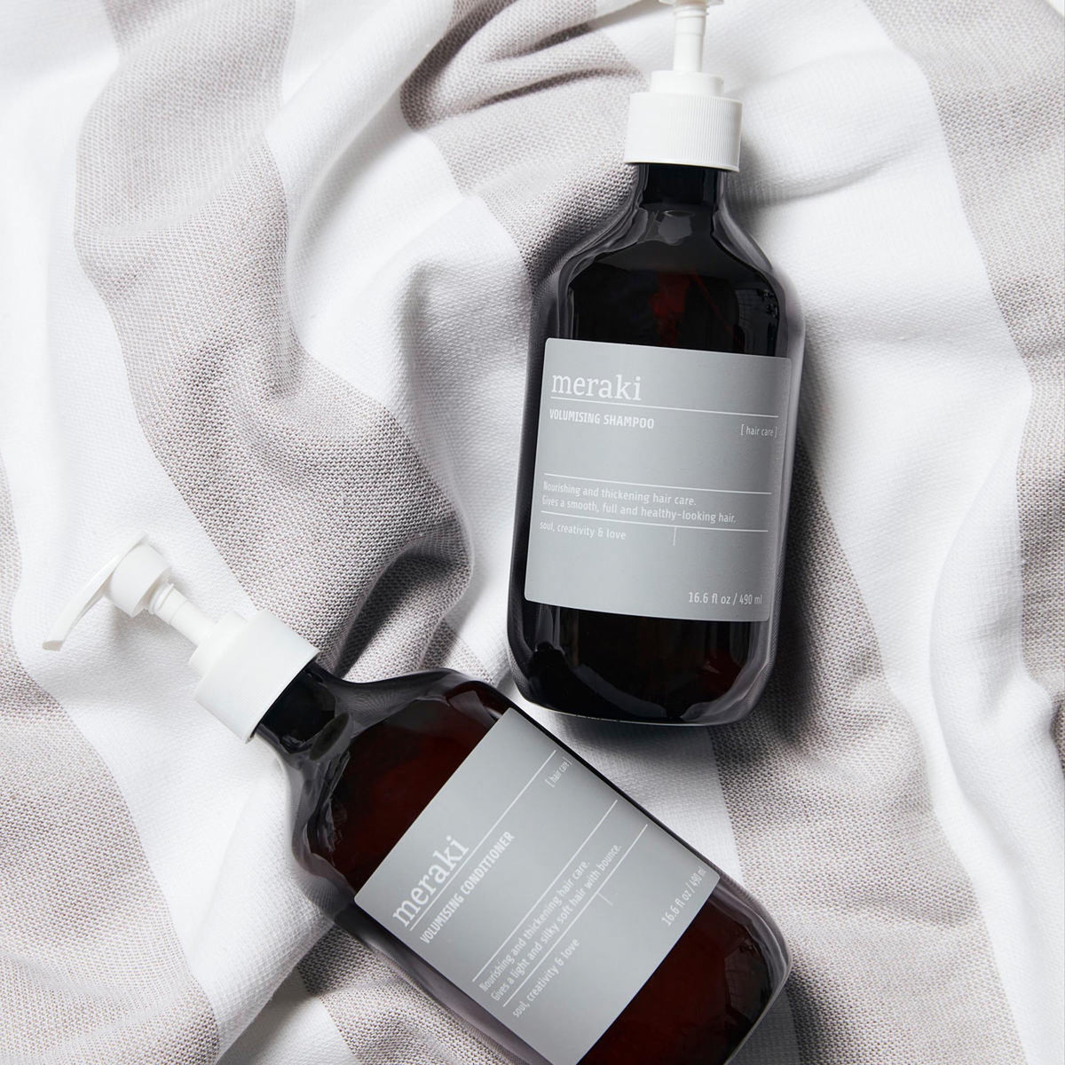 Volumising shampoo in Braun präsentiert im Onlineshop von KAQTU Design AG. Duschmittel + Shampoo ist von Meraki