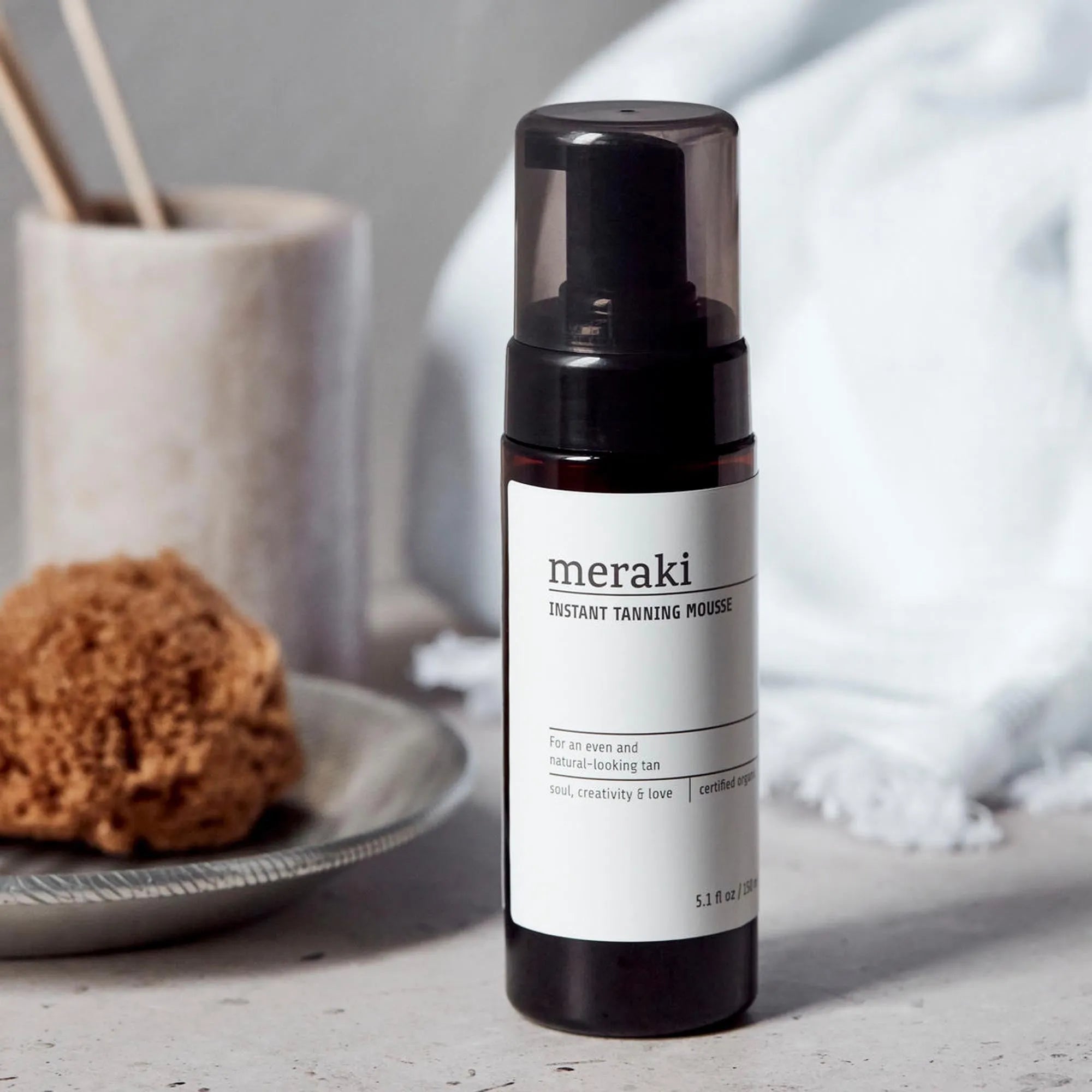 Instant tanning mousse, Cosmos Organic in  präsentiert im Onlineshop von KAQTU Design AG. Pflege ist von Meraki