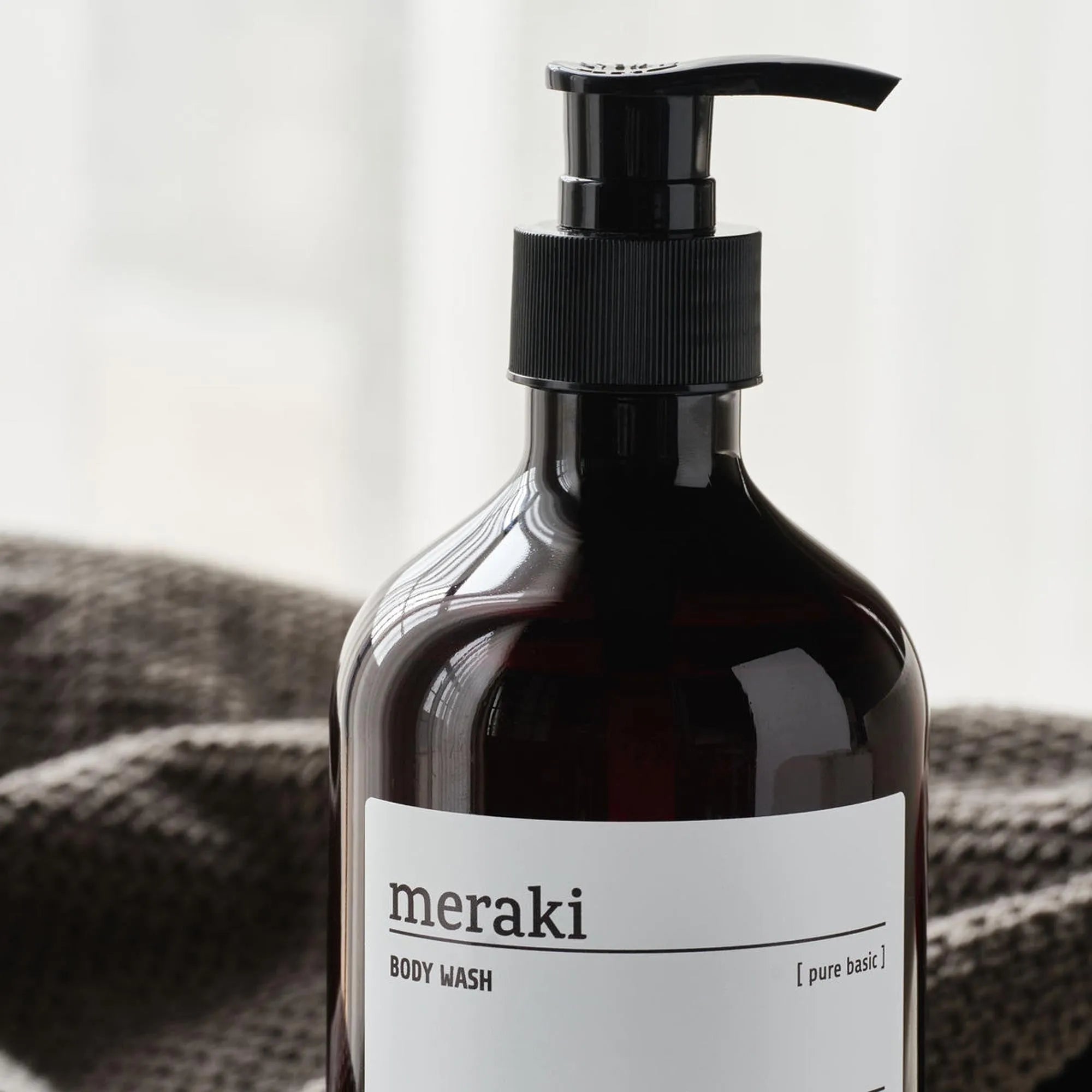 Body wash, Pure basic in  präsentiert im Onlineshop von KAQTU Design AG. Pflege ist von Meraki