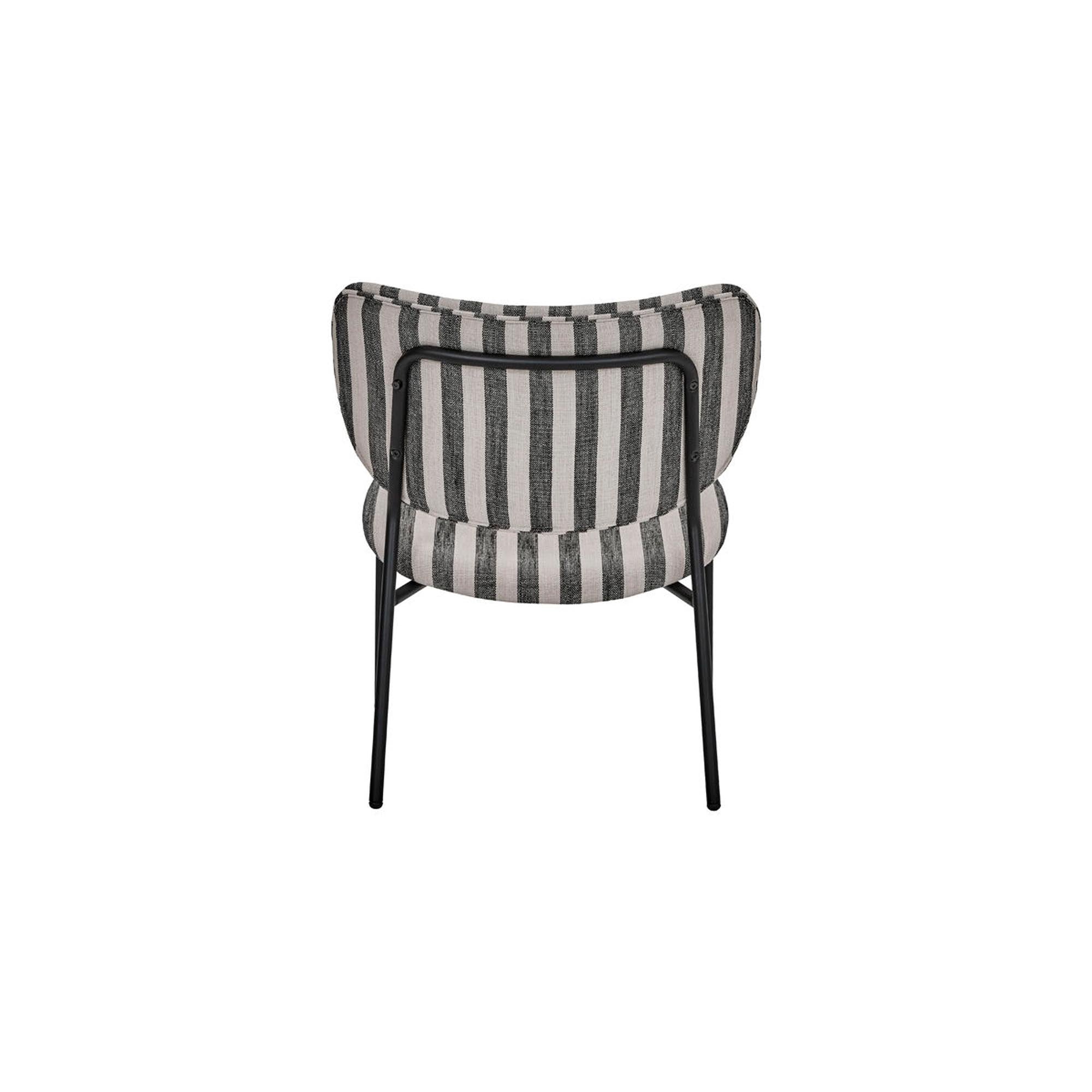 Stilvoller Lounge-Sessel HDLonga von House Doctor in Schwarz/Off-Weiss.