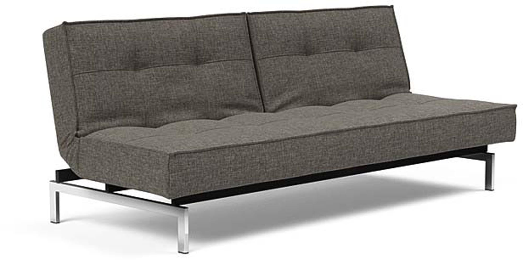 Erleben Sie das elegante Splitback Sofabett 115 Chrom von Innovation Living – ideal für moderne Räume und entspannende Nächte.