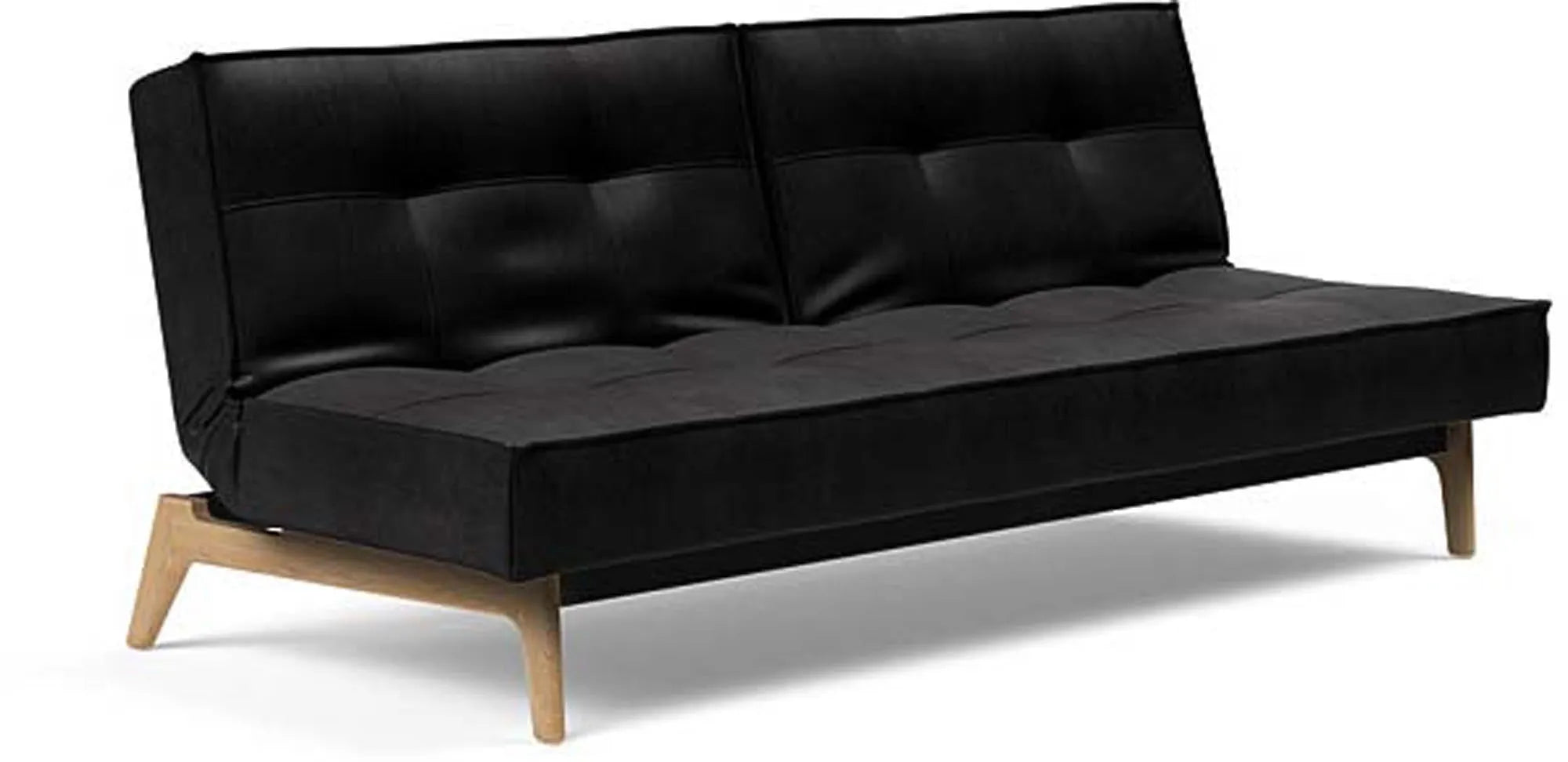 Das Splitback Sofabett 115 Eik von Innovation Living vereint stilvolle Eleganz mit Funktionalität – ideal für Gäste und kleine Räume.