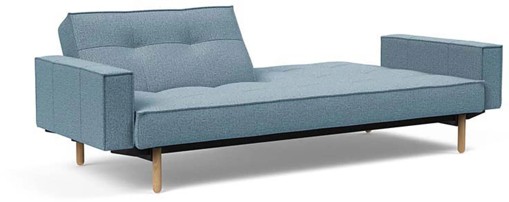 Stilvolles Splitback Sofabett 210 Stem mit anpassbaren Armlehnen.