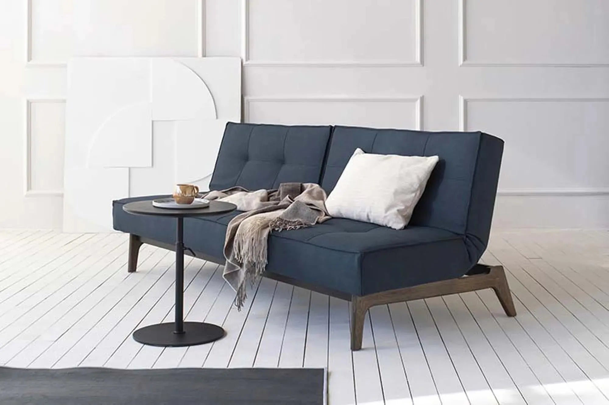 Elegantes Splitback Sofabett 210 Eik: Vielseitigkeit trifft Design.