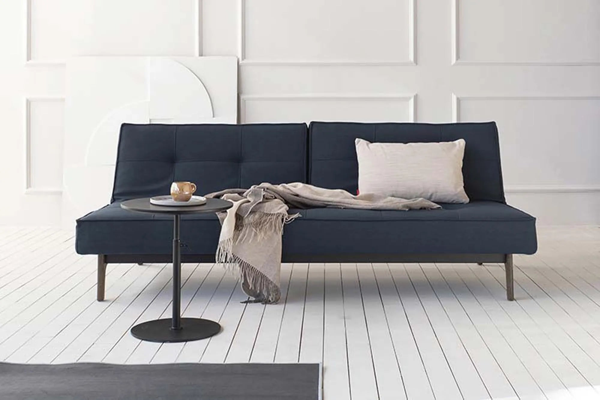 Elegantes Splitback Sofabett 210 Eik: Vielseitigkeit in Perfektion.