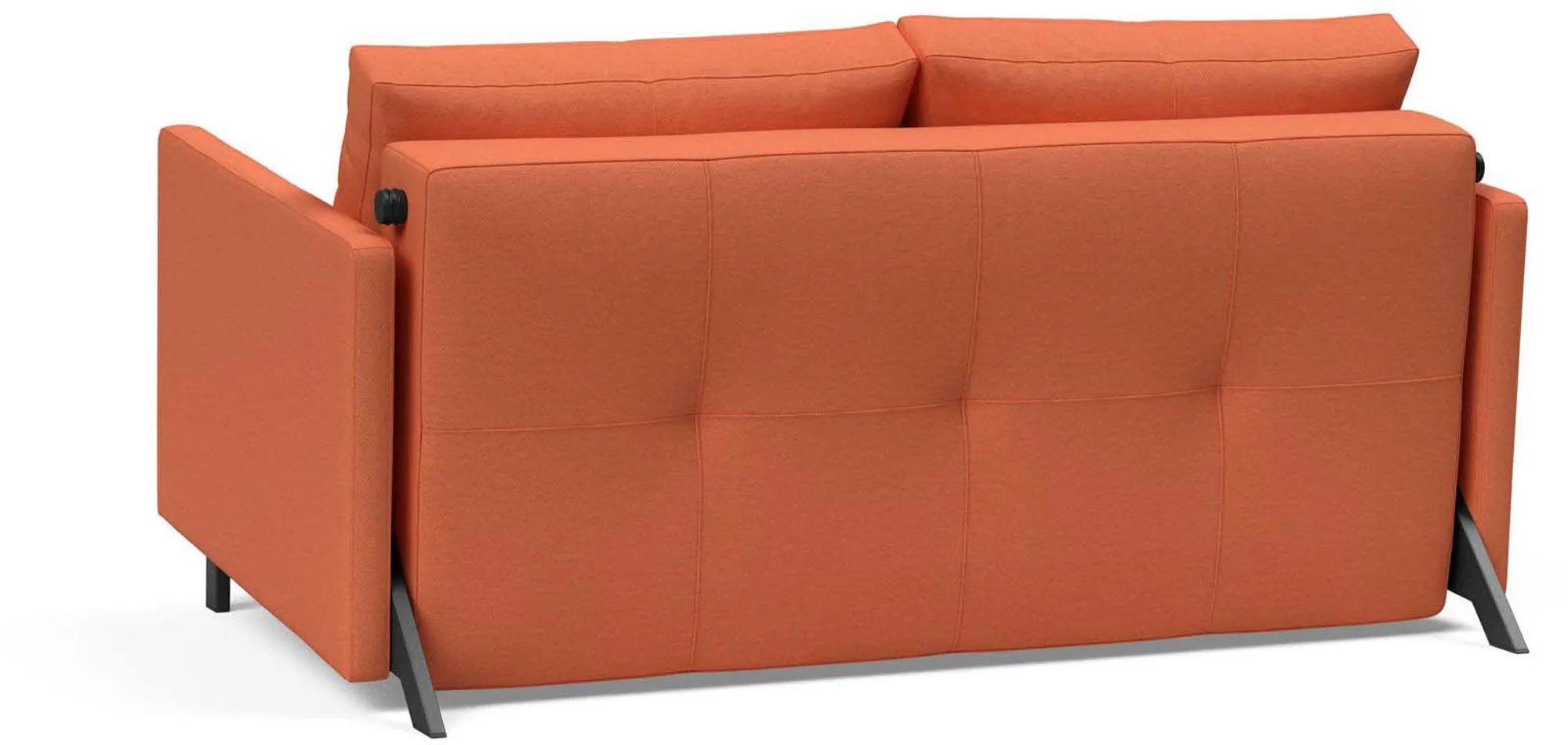 Cubed Klappsofa 140: Stilvolles Design mit praktischen Armlehnen.