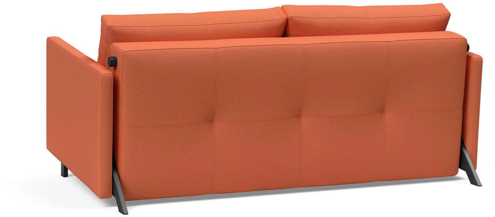 Cubed Klappsofa 160: Vielseitiger Komfort mit stilvollen Armlehnen.