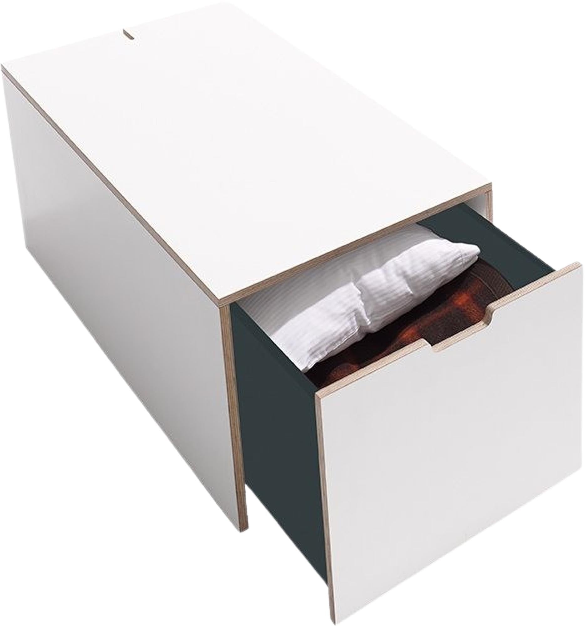 Bed box16 with drawer, classical
