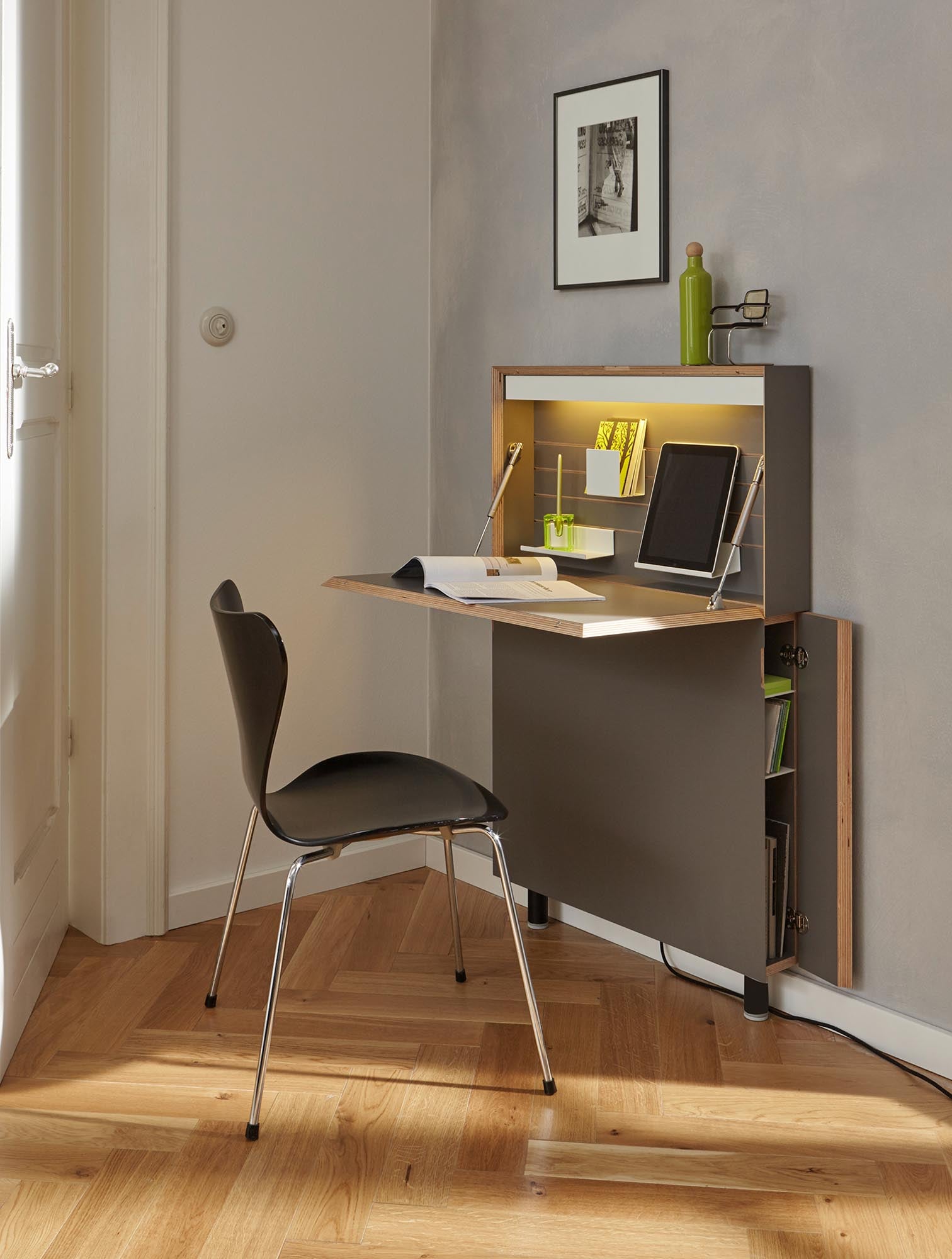 Flatmate Secretary (Tech Package 1 CH)