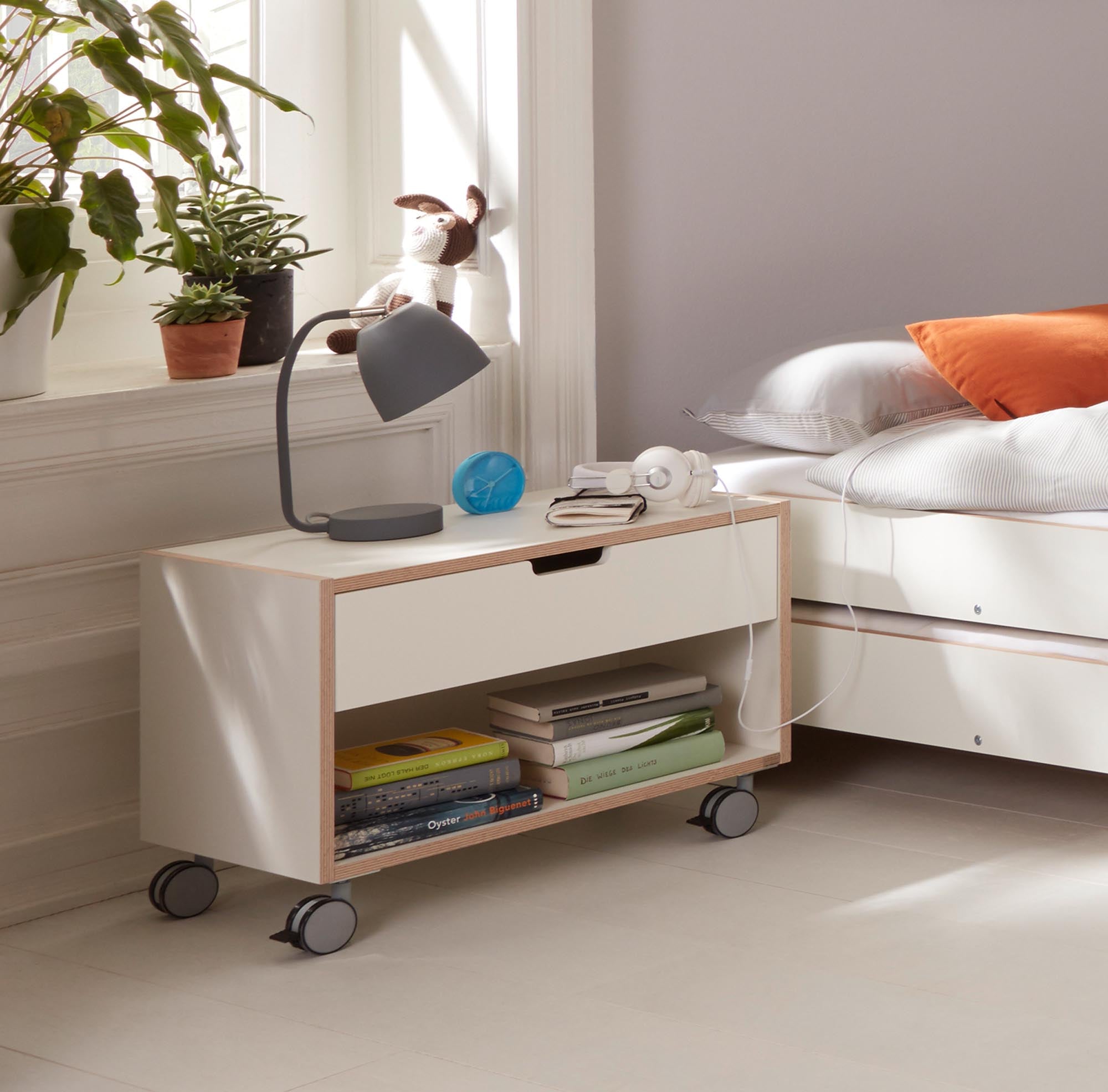 Modular bedside table