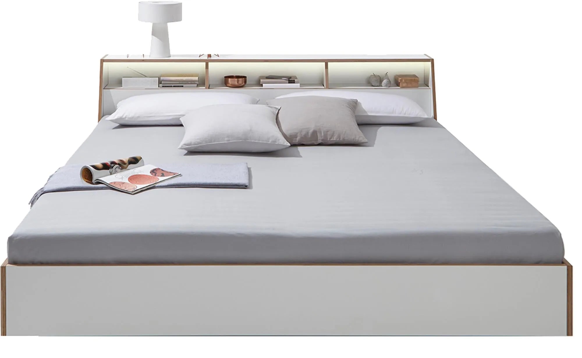 Stilvolles Slope Bett mit Kopfteil: Komfort und Design vereint.