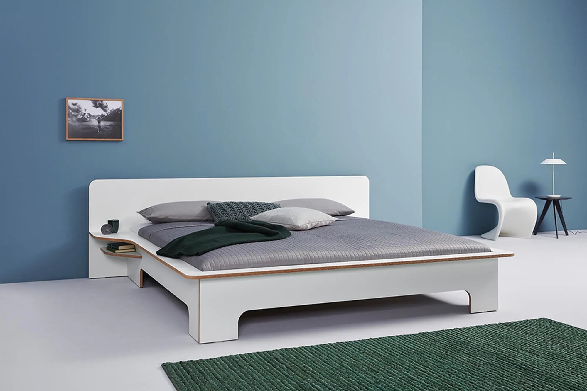 Plane Doppelbett mit Lattenrost Starr - KAQTU Design