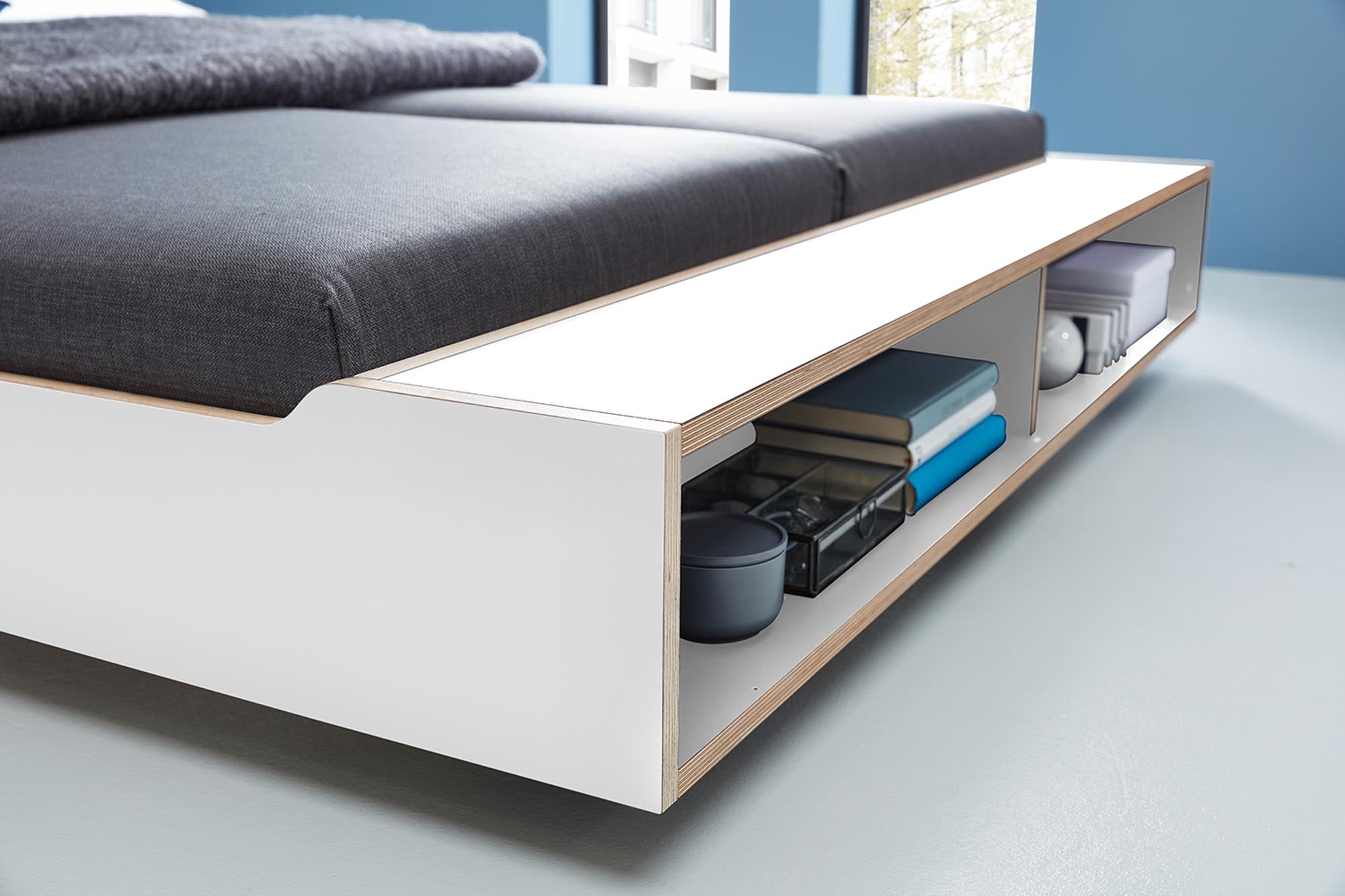 MAUDE bed with fixed slatted frame