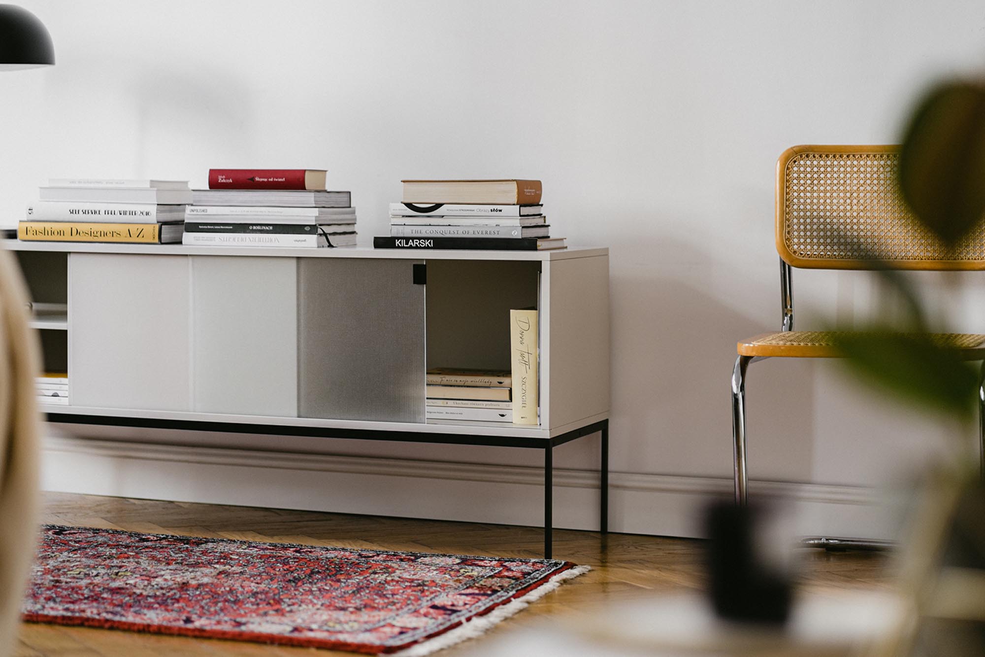 Met Sideoard in Vulcano Black präsentiert im Onlineshop von KAQTU Design AG. Sideboard ist von Noo.ma