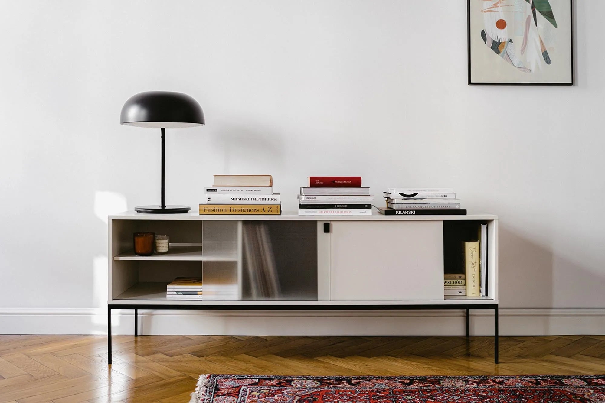 Met Sideoard in Vulcano Black präsentiert im Onlineshop von KAQTU Design AG. Sideboard ist von Noo.ma