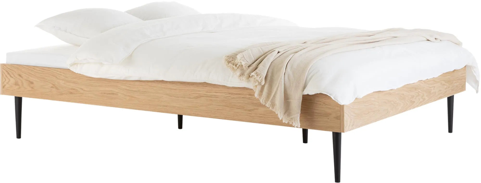 Streiko Bett in Natur präsentiert im Onlineshop von KAQTU Design AG. Bett ist von Noo.ma