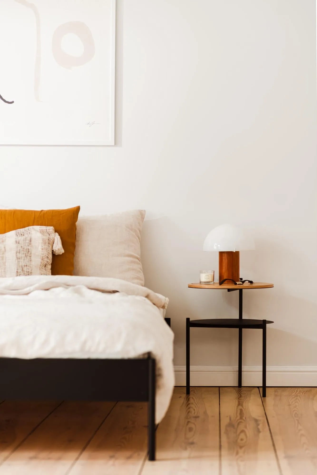 Eton Bett Basic von Noo.ma: Minimalistisches Design für Ihr Zuhause.