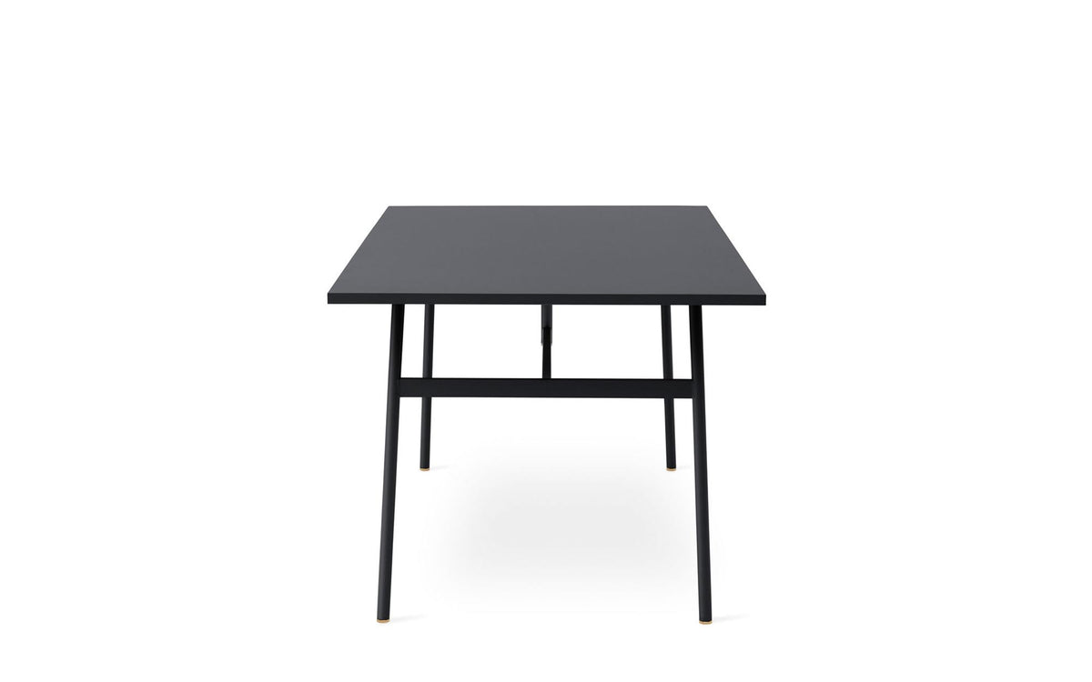Union Tisch in  präsentiert im Onlineshop von KAQTU Design AG. Schreibtisch ist von Normann Copenhagen