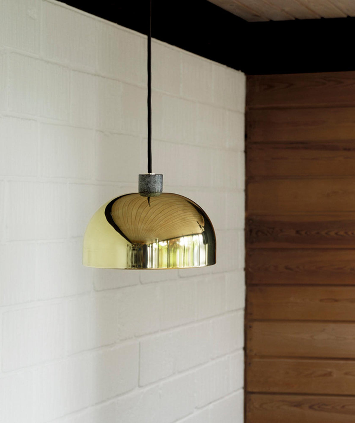 Grant Pendellampe Ø23 EU in  präsentiert im Onlineshop von KAQTU Design AG. Pendelleuchte ist von Normann Copenhagen