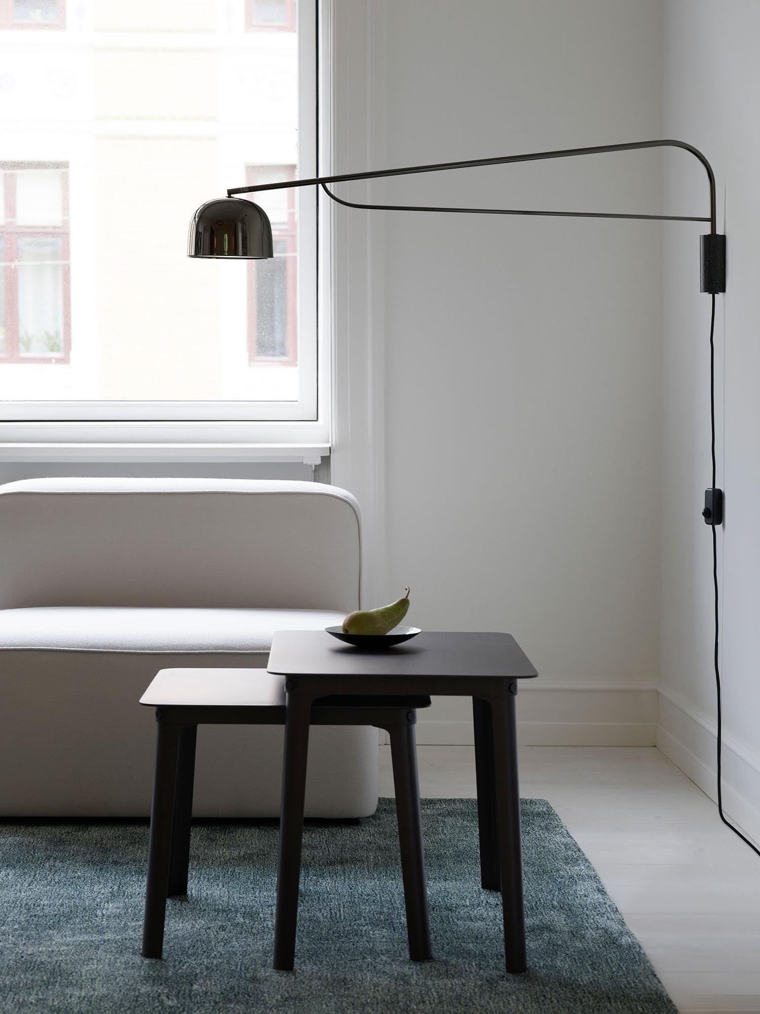 Grant Wandlampe 111 cm: Skandinavisches Design für stilvolle Räume.