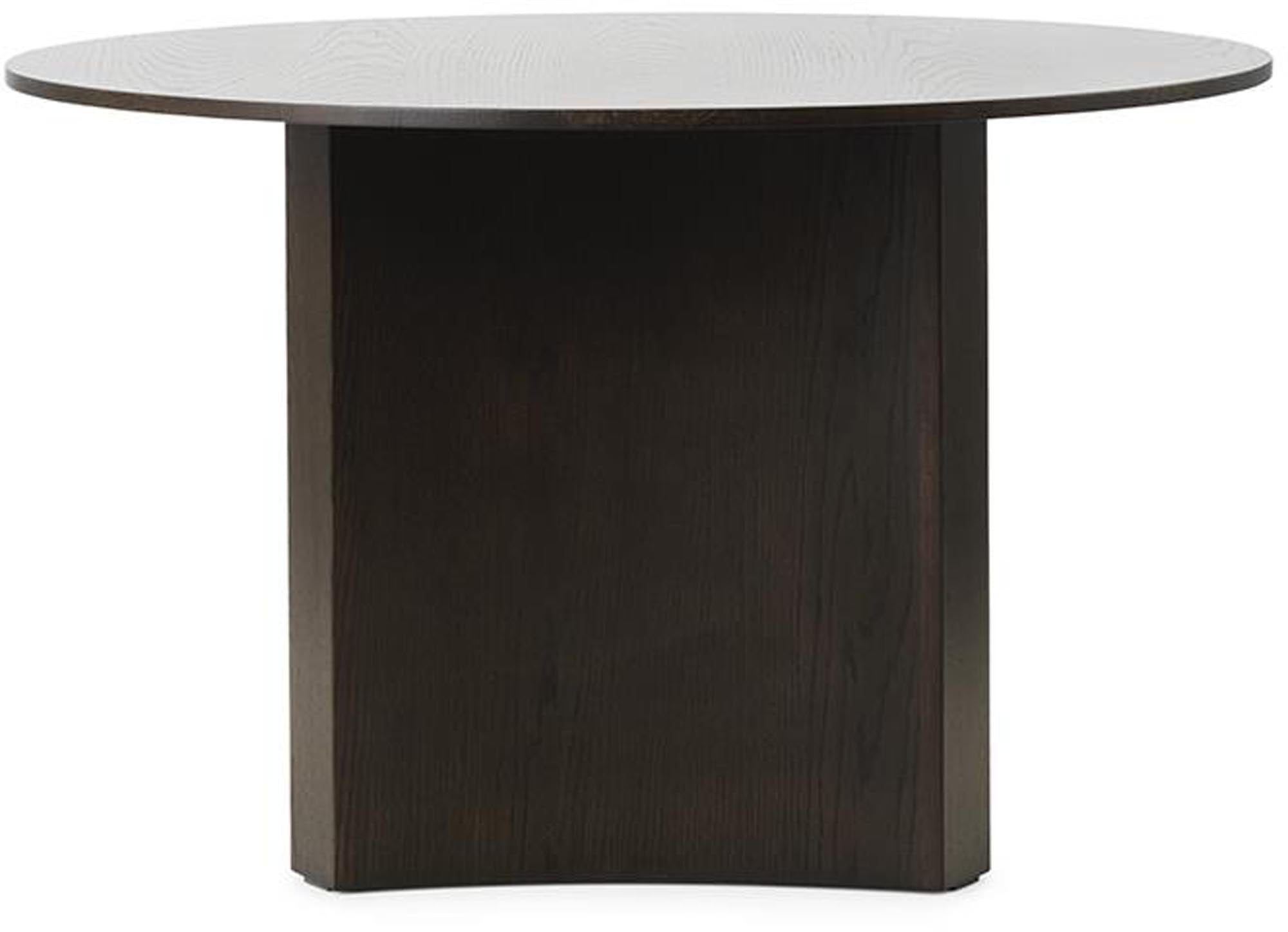 Entdecken Sie den eleganten Blue Tisch von Normann Copenhagen, der modernes Design und hochwertige Materialien harmonisch verbindet.